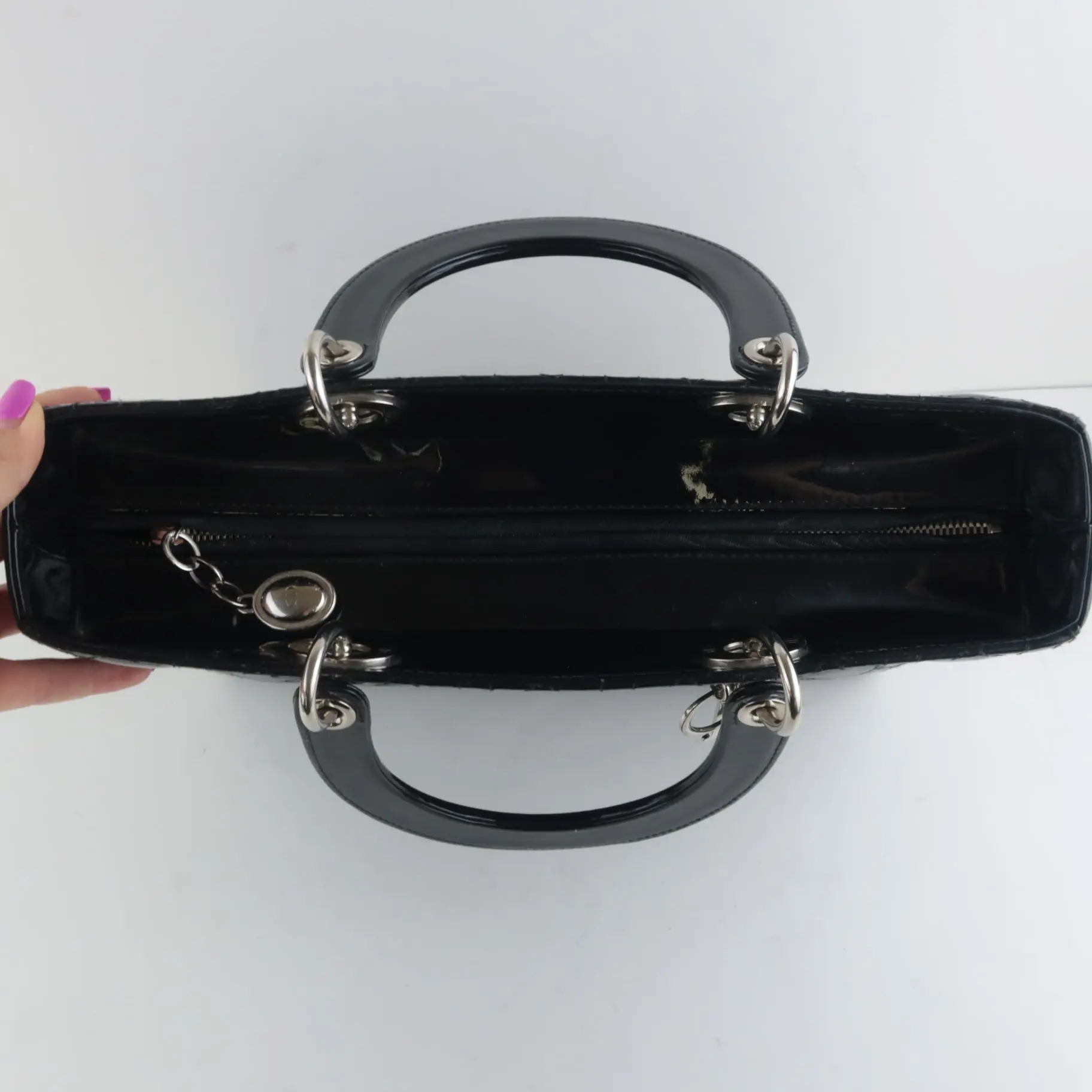Christian Dior Black Cannage Patent Leather Large Lady Dior Shoulder Bag - Image 6