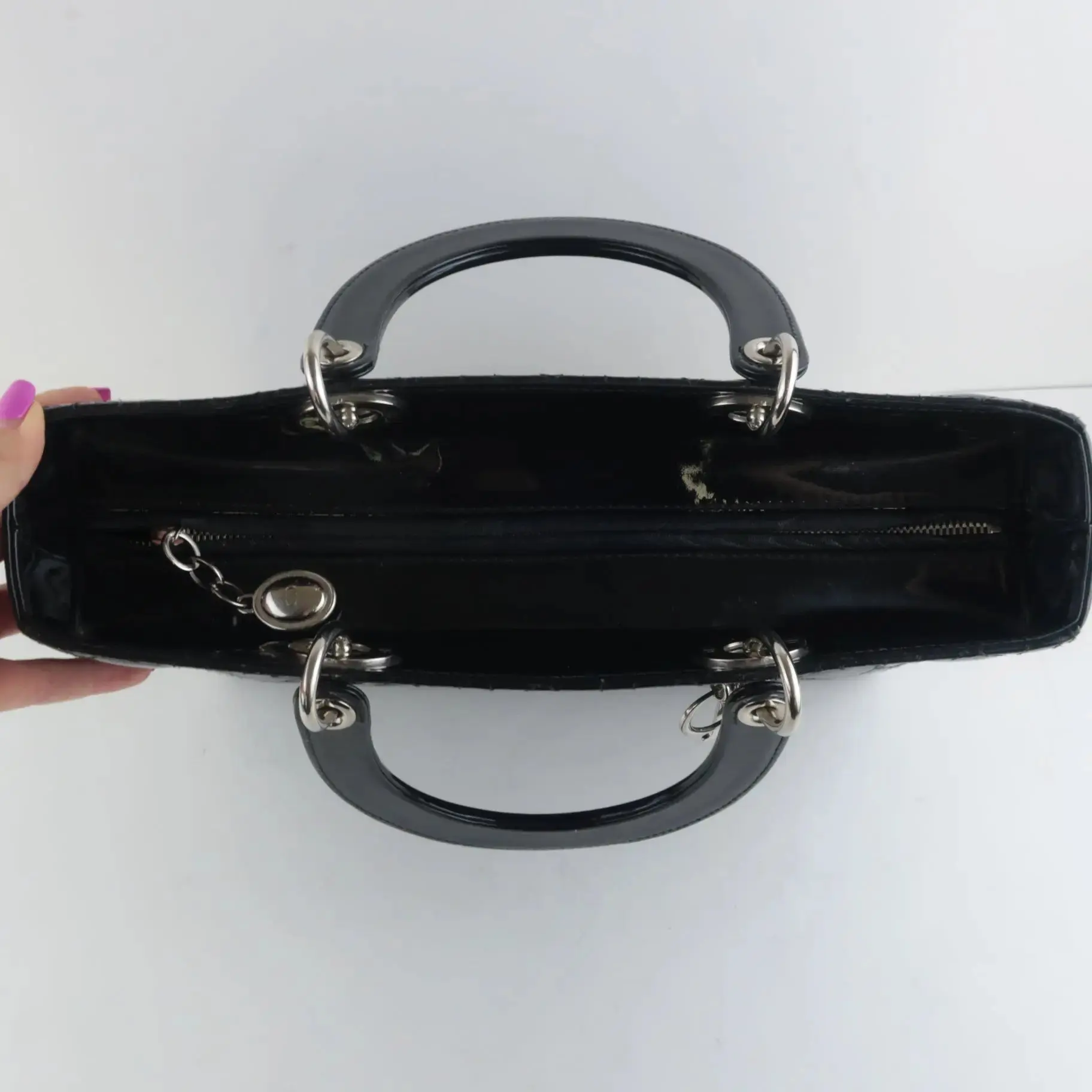 Christian Dior Black Cannage Patent Leather Large Lady Dior Shoulder Bag - Image 8