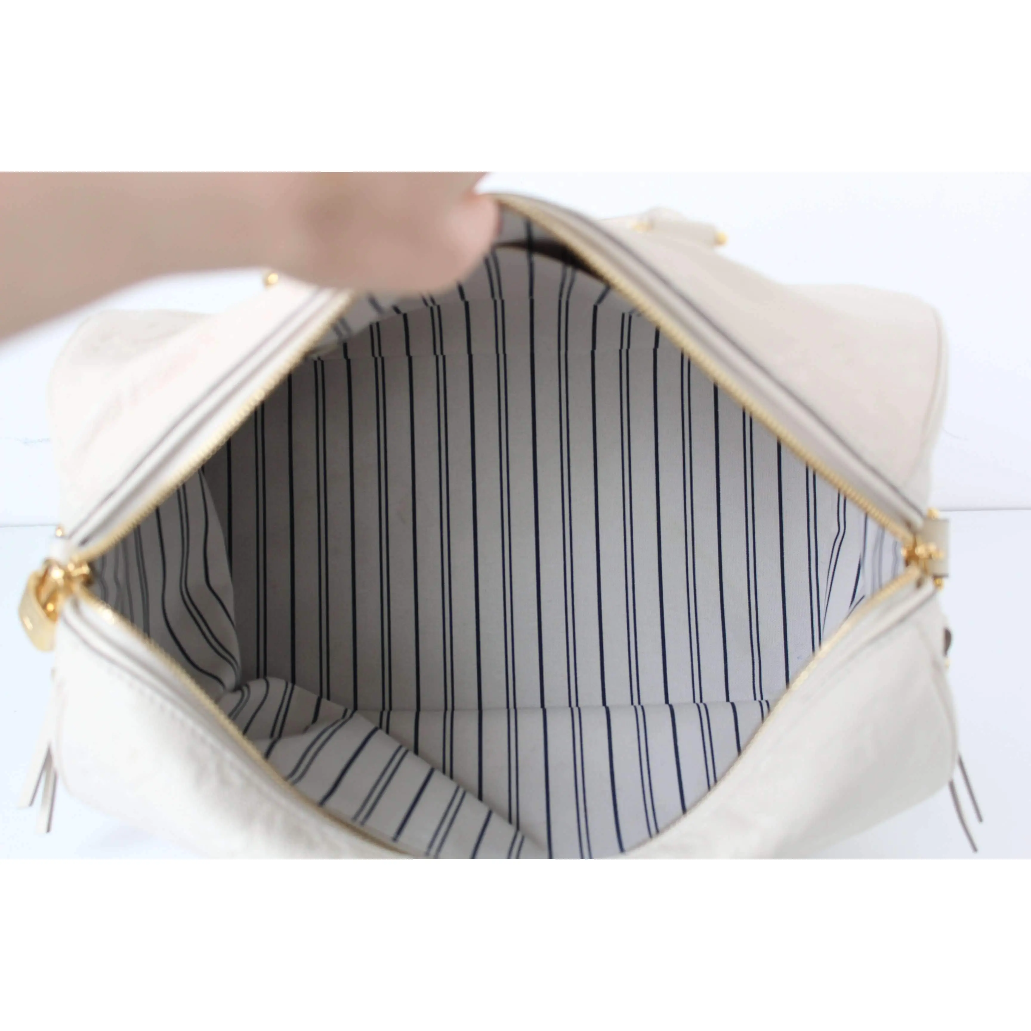 Louis Vuitton Speedy Bandouliere 30 Empreinte Beige Bag - Image 18