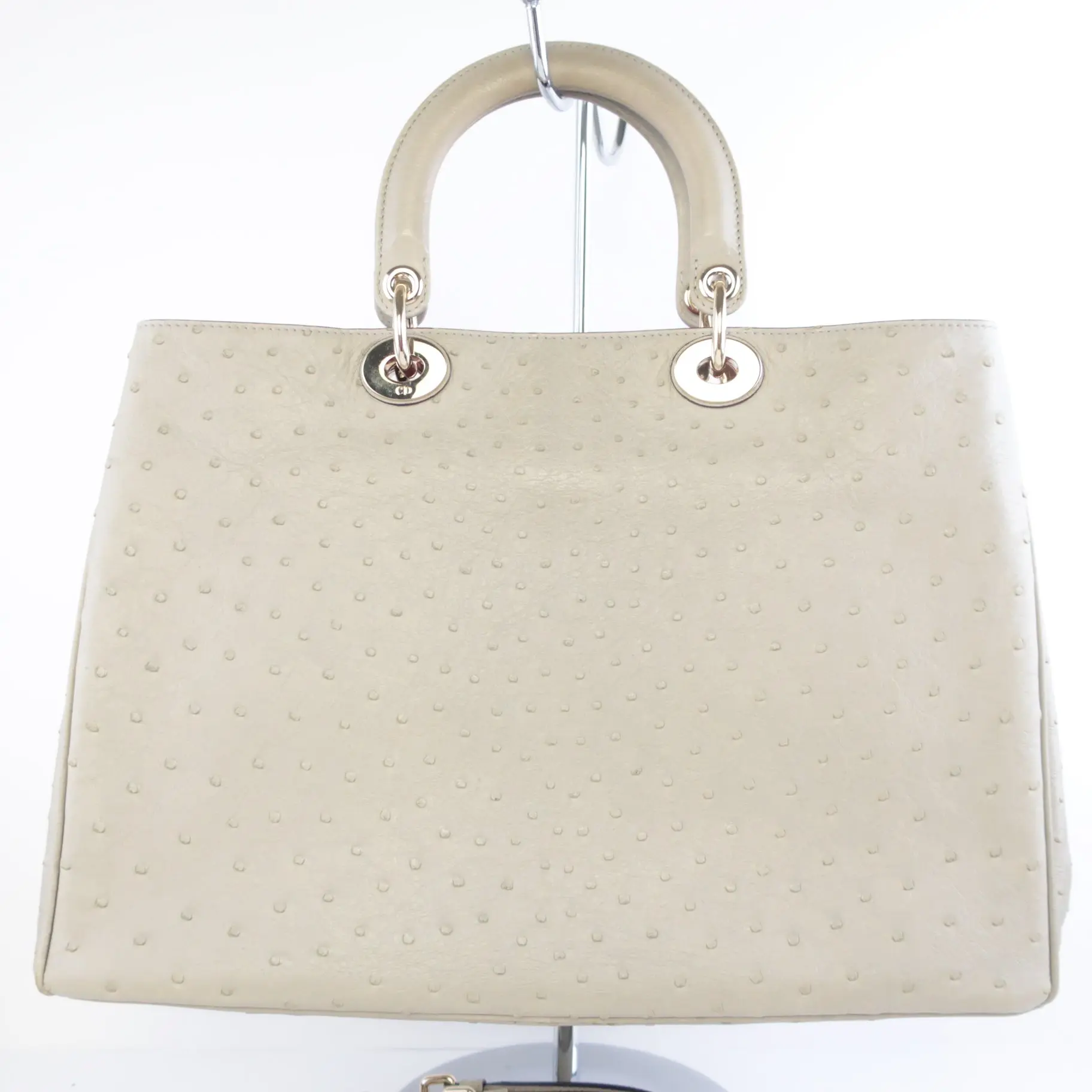Dior Large Beige Ostrich Diorissimo Tote Bag - Image 17