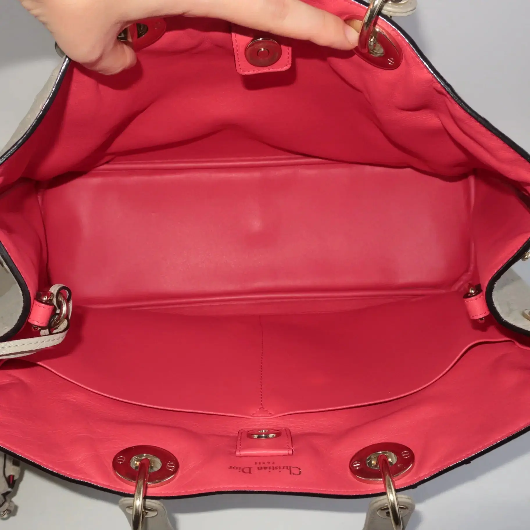 Dior Large Beige Ostrich Diorissimo Tote Bag - Image 6