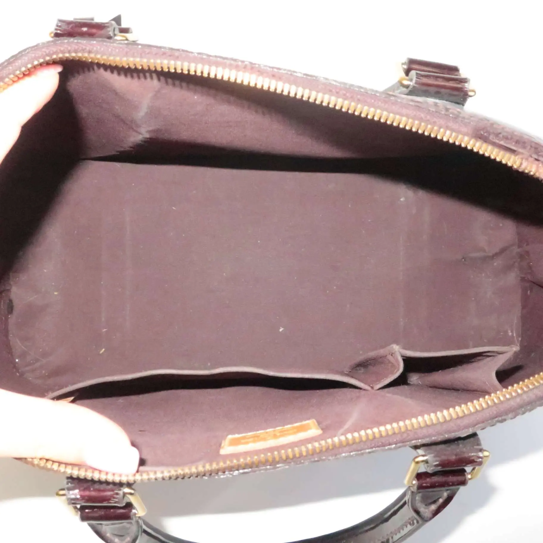 Louis Vuitton Alma MM Vernis Amarante Bag - Image 14
