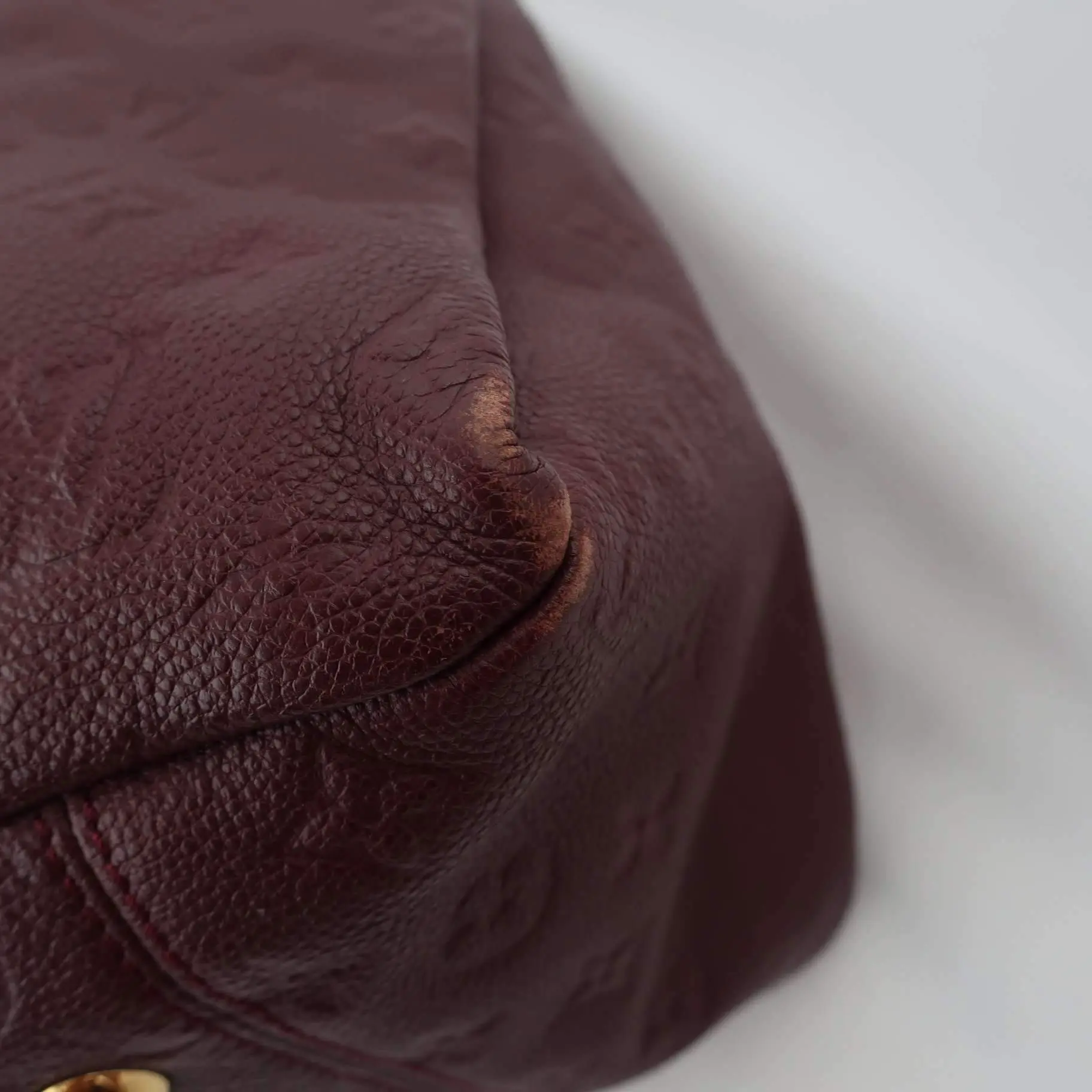 Louis Vuitton Artsy MM Monogram Empreinte Flamme Bag - Image 8