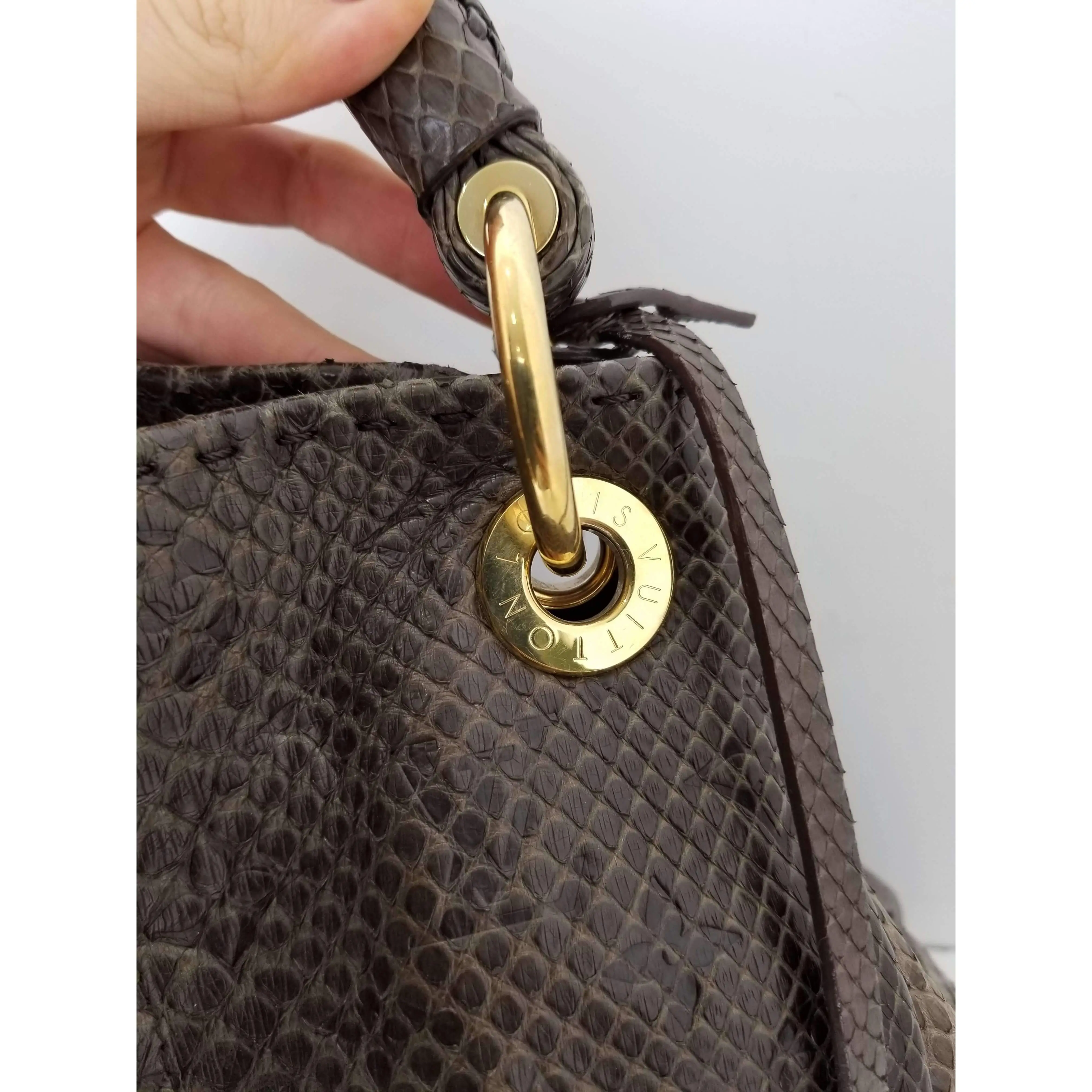 Louis Vuitton Artsy MM Python Bag - Image 17