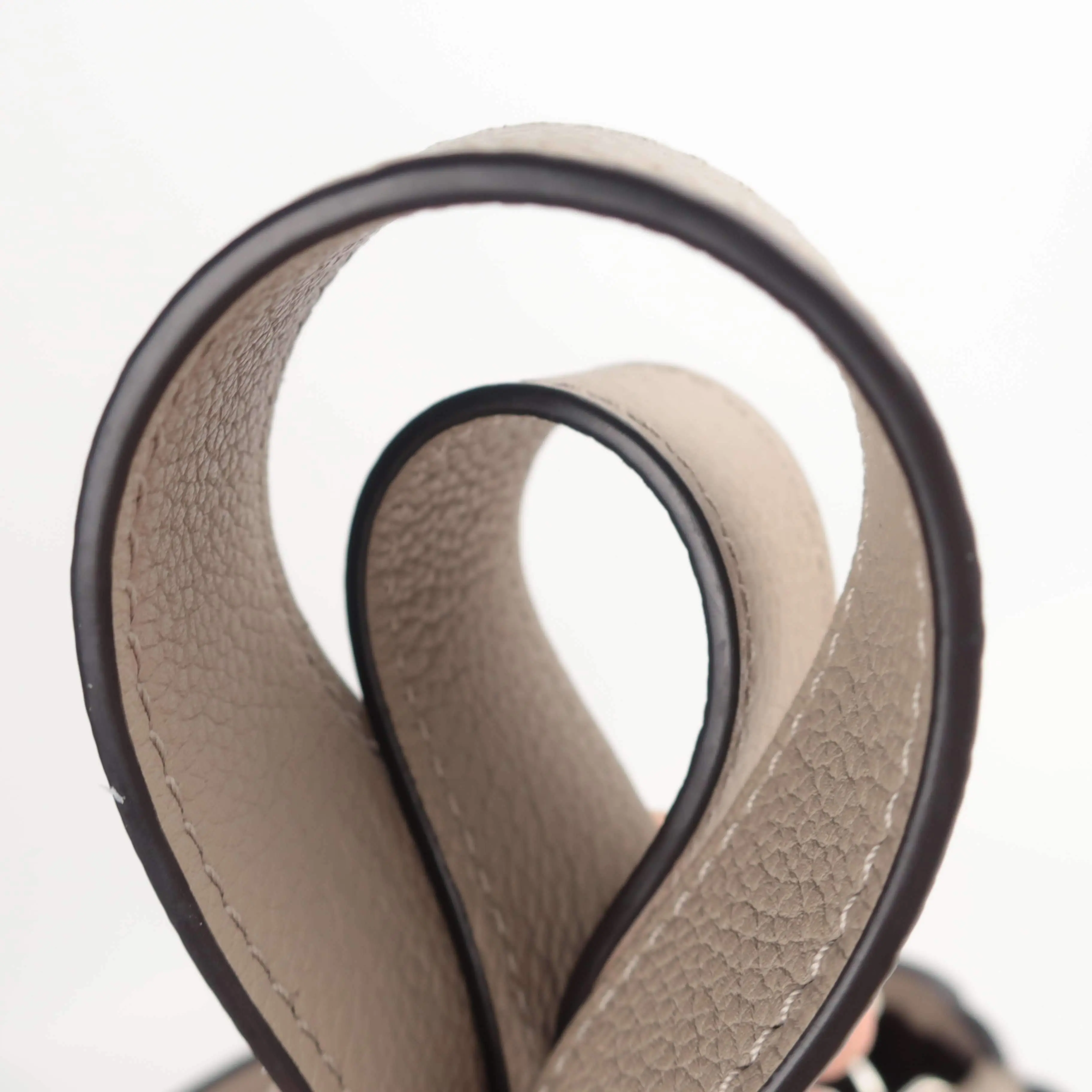 Louis Vuitton Babylone PM Mahina - Image 23