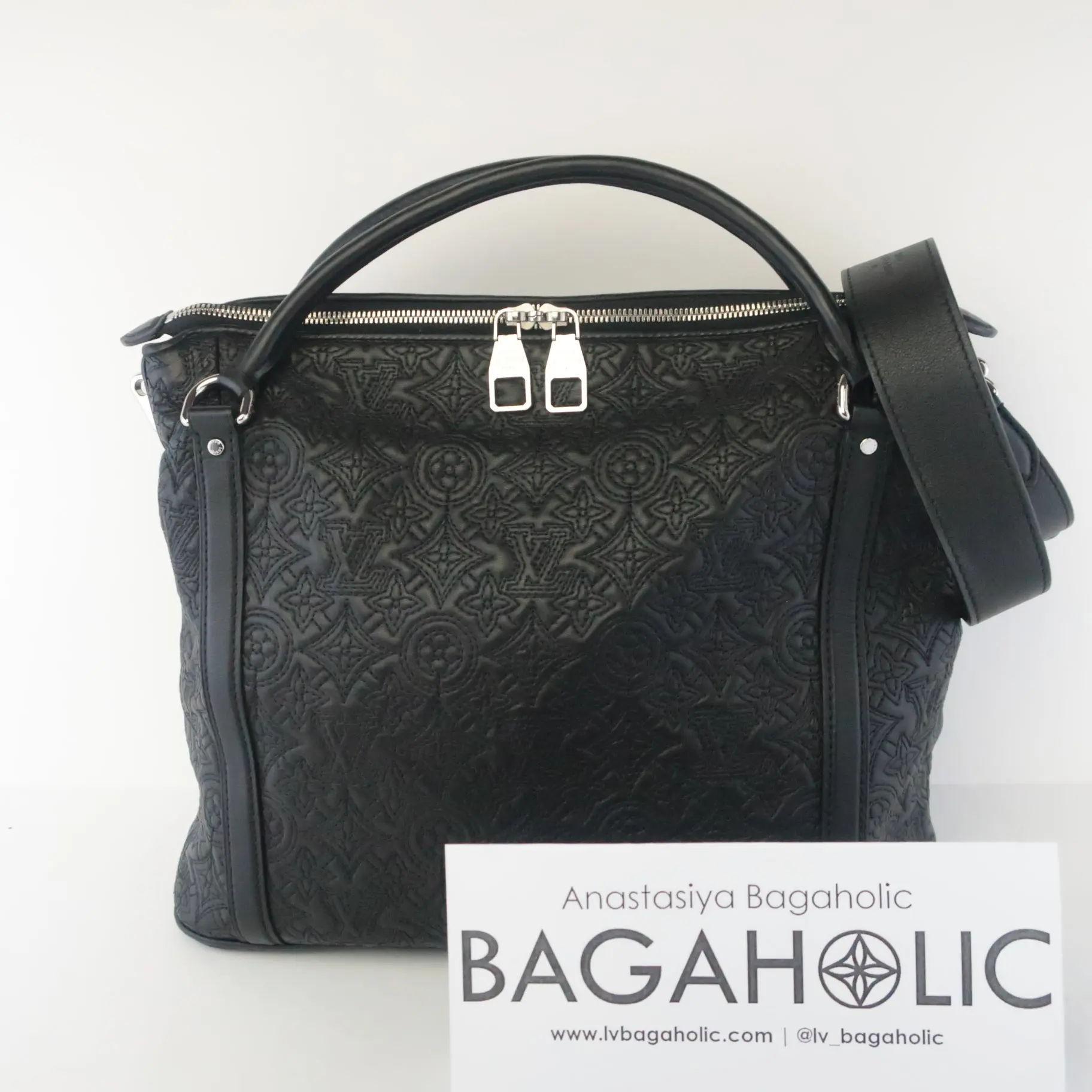 Louis Vuitton Black Antheia Ixia MM Shoulder Bag - Image 2