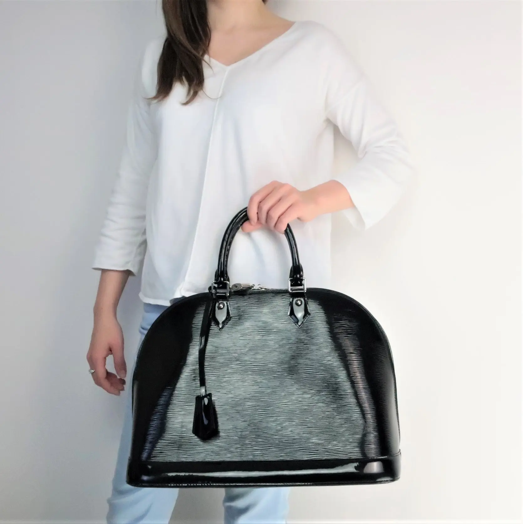 Louis Vuitton Black Epi Electric Leather Alma MM Bag (556)