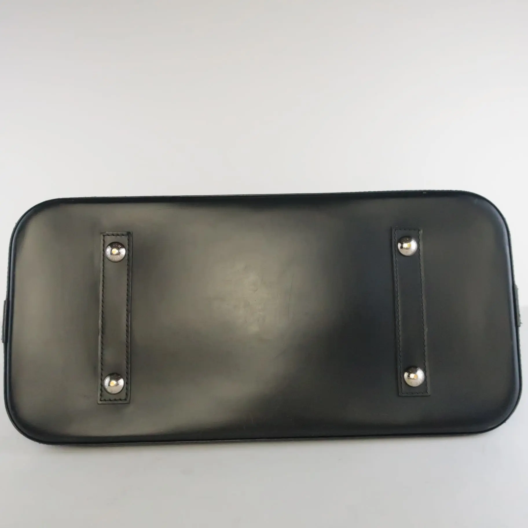 Louis Vuitton Black Epi Leather Alma MM Bag - Image 18