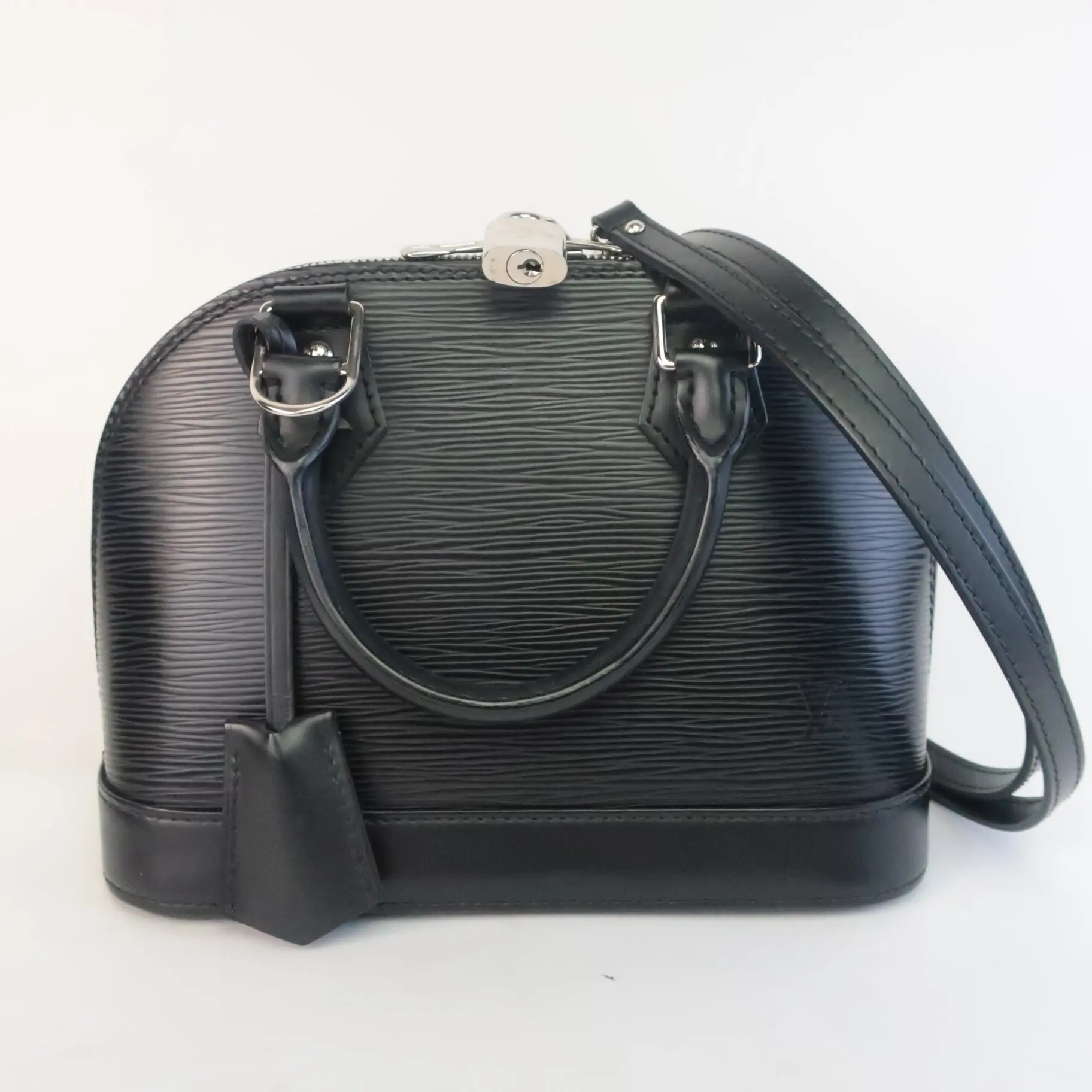 Louis Vuitton Black Noir Epi Alma BB Crossbody Bag - Image 3