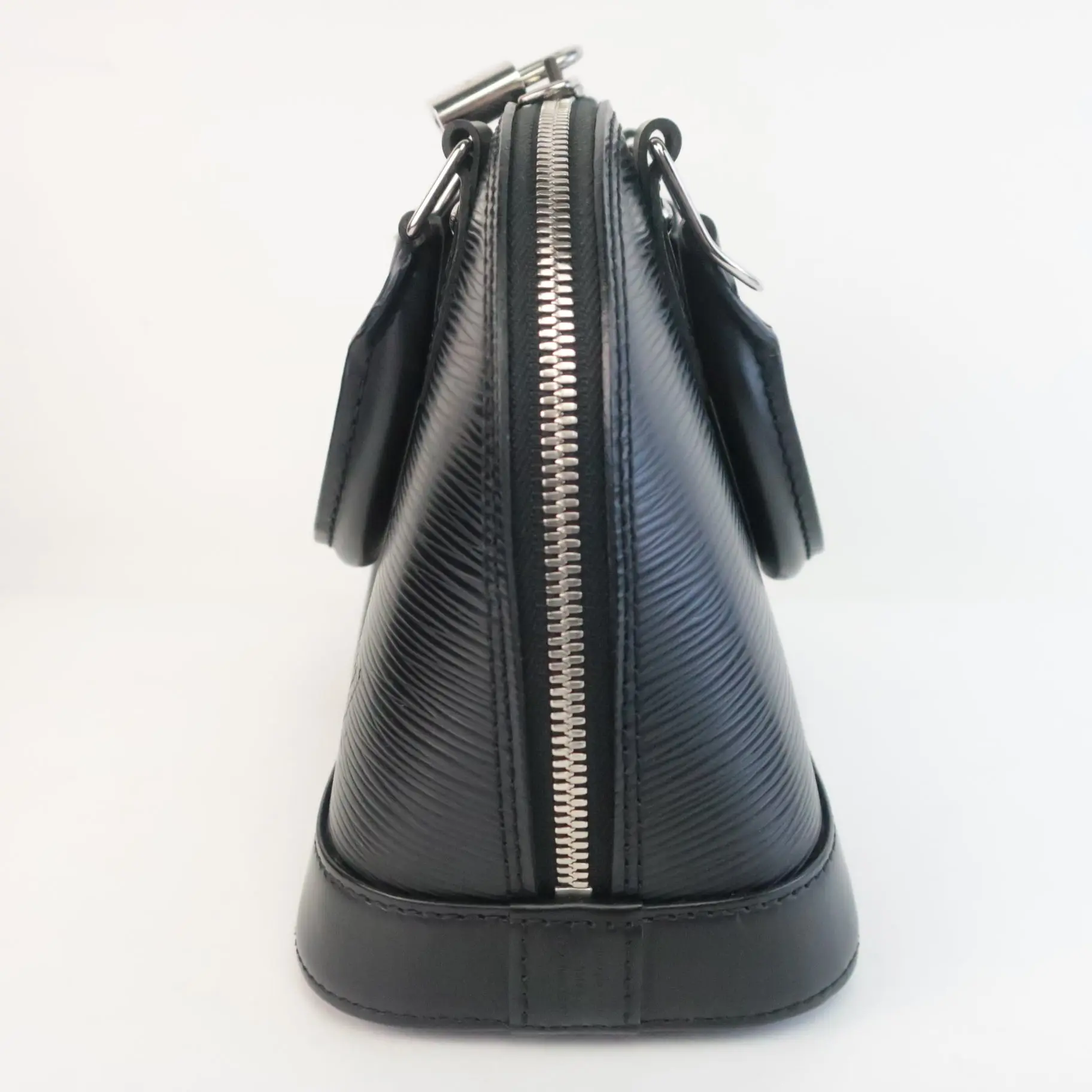 Louis Vuitton Black Noir Epi Alma BB Crossbody Bag - Image 6