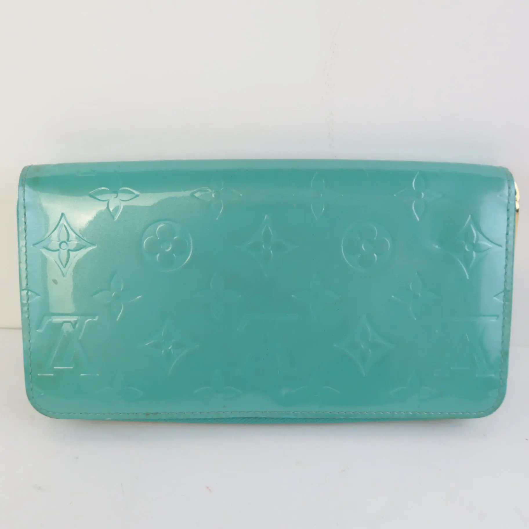 Louis Vuitton Turquoise Blue Monogram Vernis Zippy Wallet - Image 2