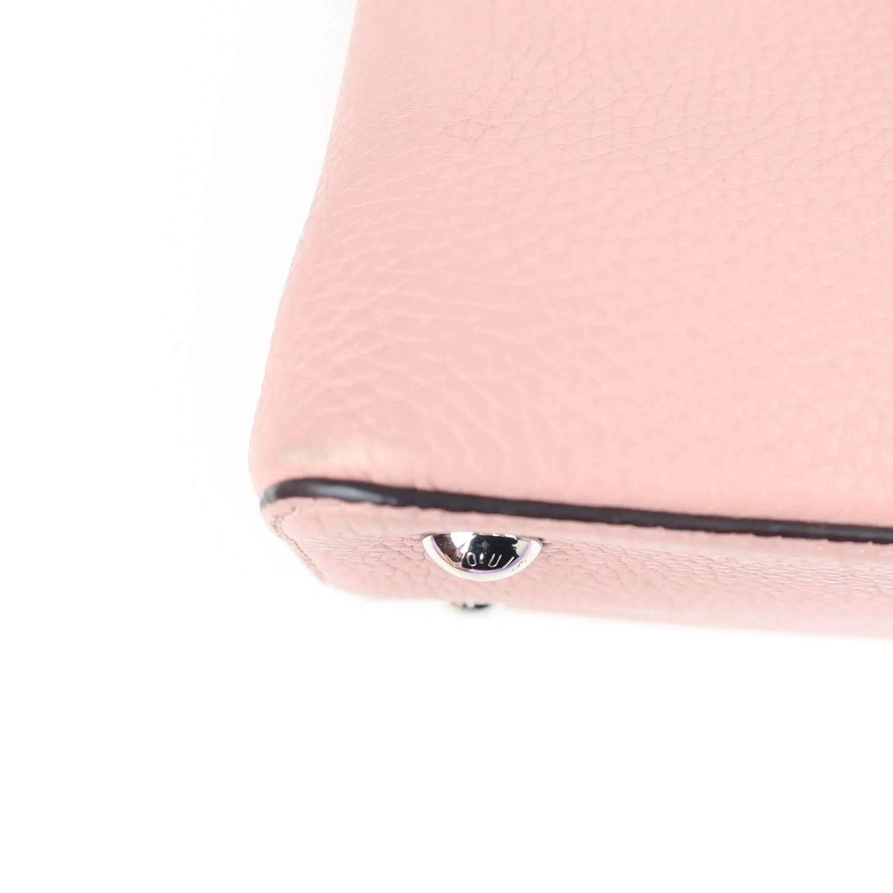 Louis Vuitton Magnolia Pink Taurillion Capucines MM Bag - Image 22
