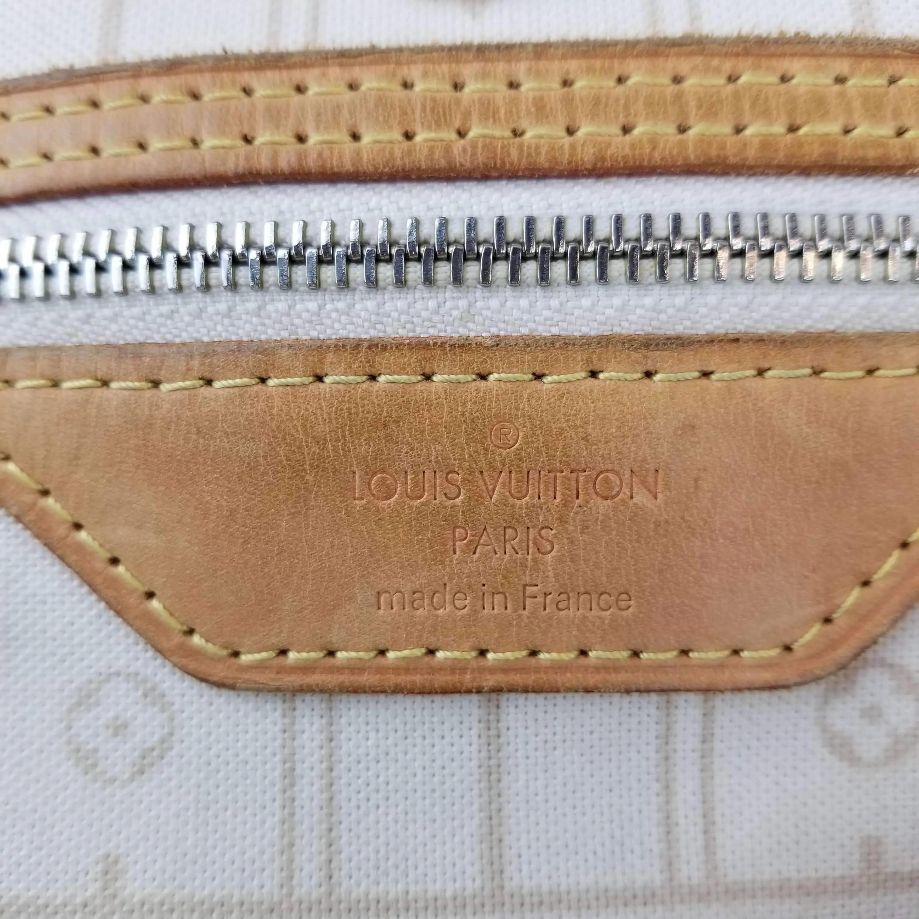 Louis Vuitton Damier Azur Canvas Neverfull GM Bag - Image 10