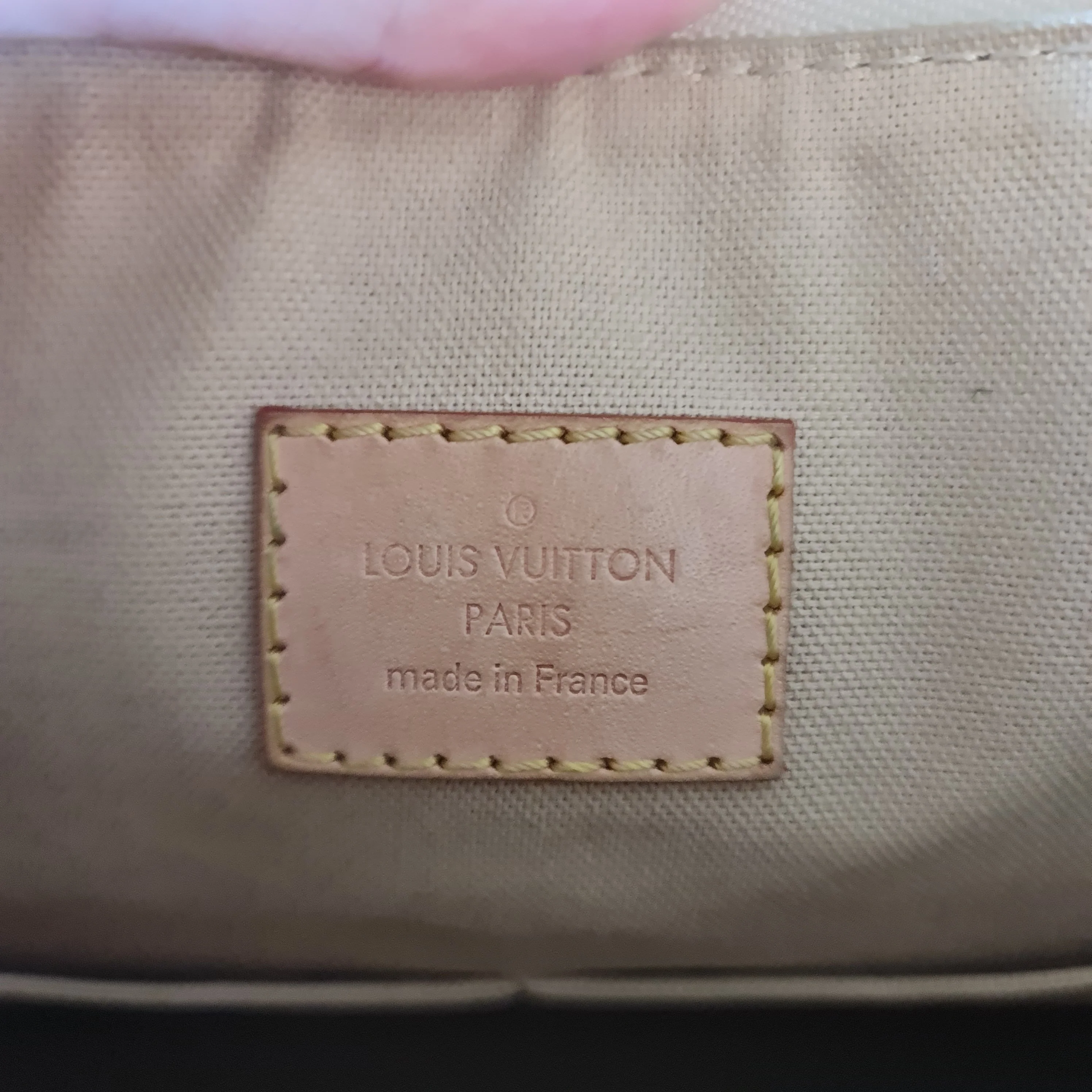 Louis Vuitton Damier Azur Figheri PM (807) - Image 15