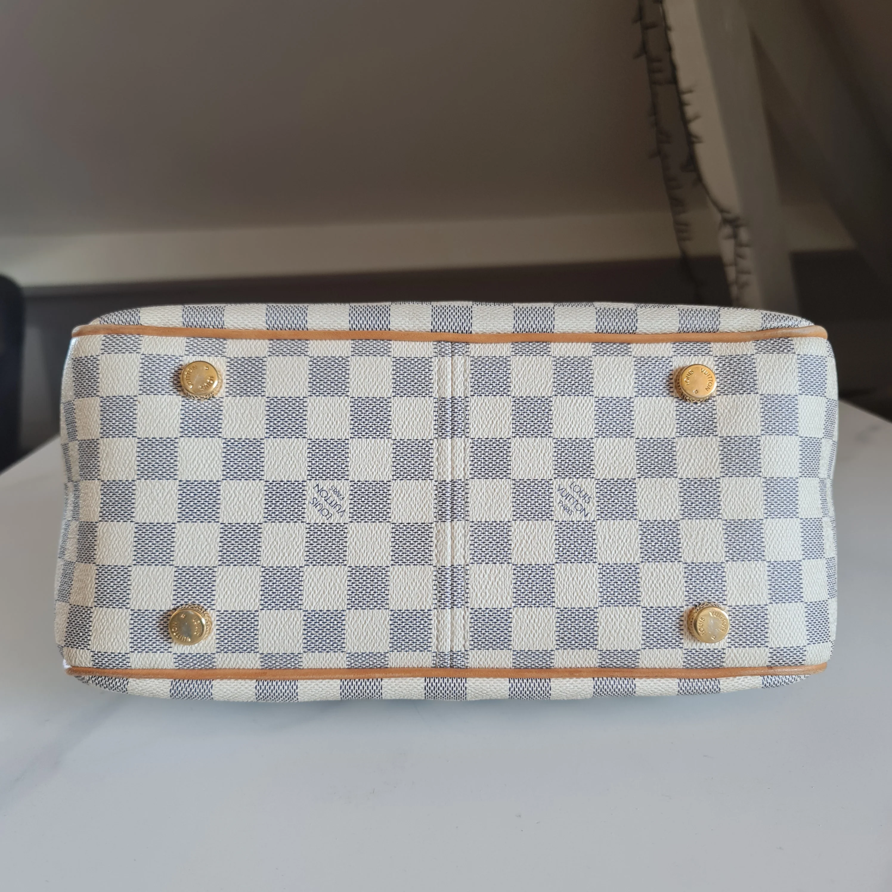 Louis Vuitton Damier Azur Figheri PM (807) - Image 4