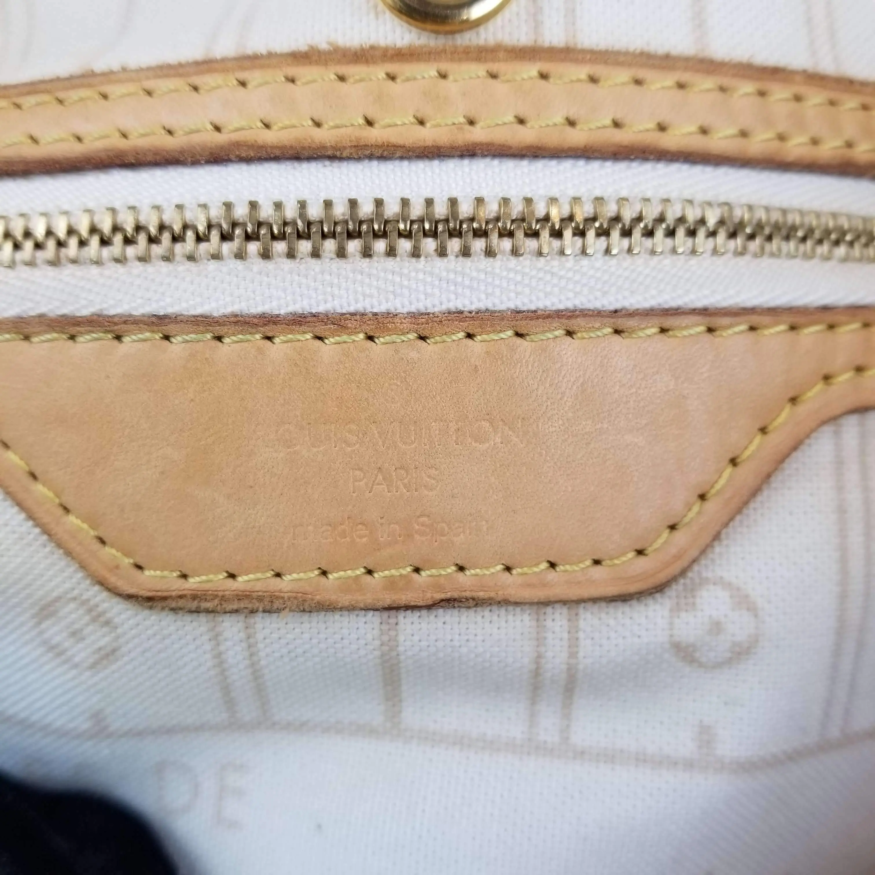 Louis Vuitton Damier Azur Neverfull MM Bag (with Initials) - Image 12