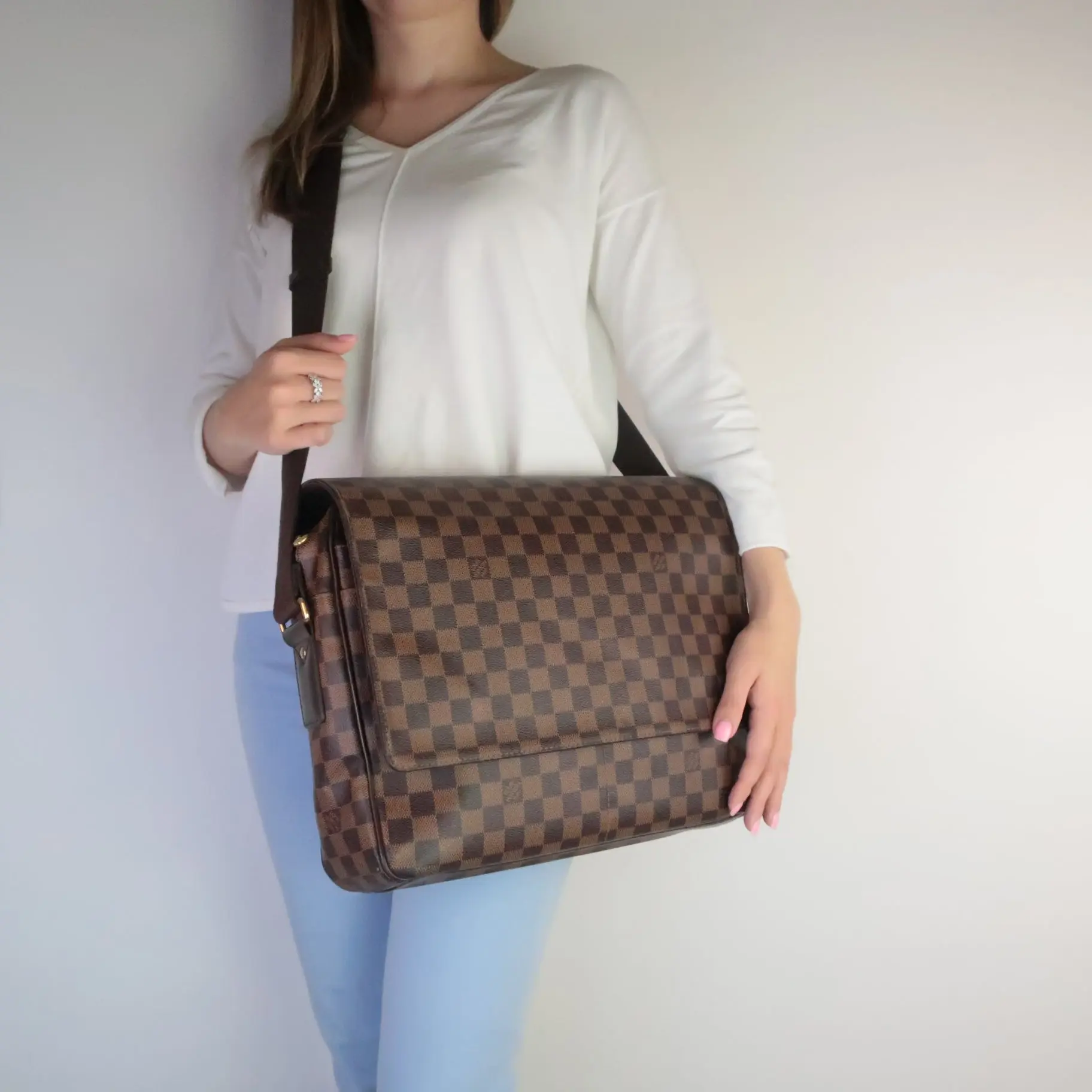 Louis Vuitton Damier Ebene Shelton GM Bag
