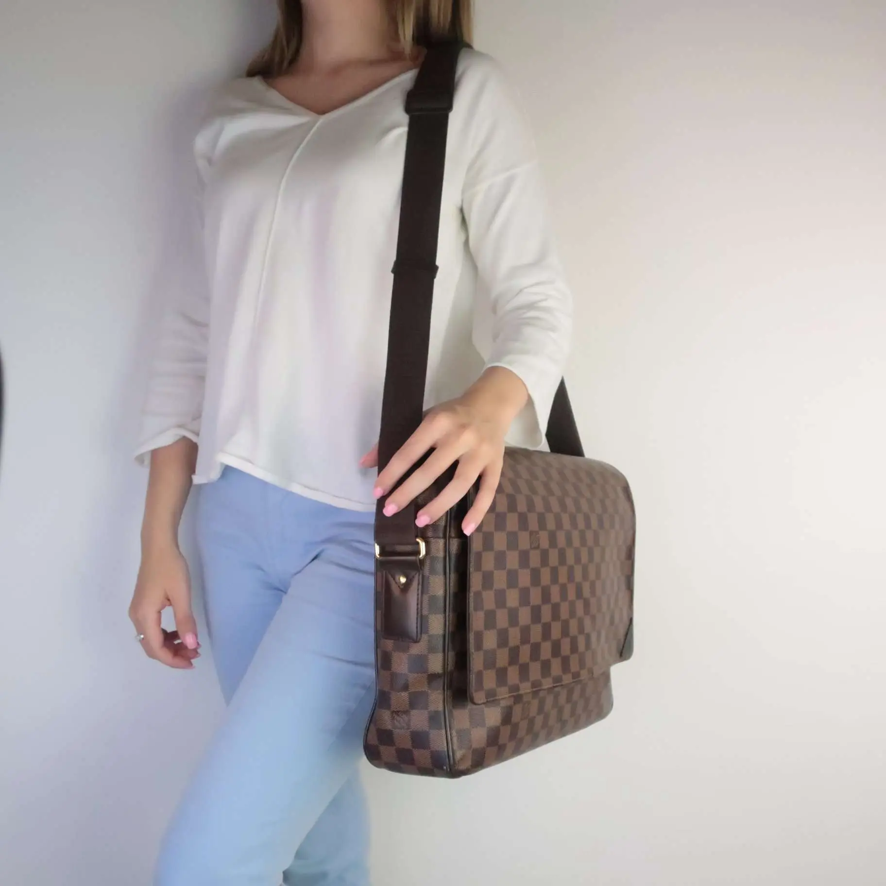 Louis Vuitton Damier Shelton GM Messenger