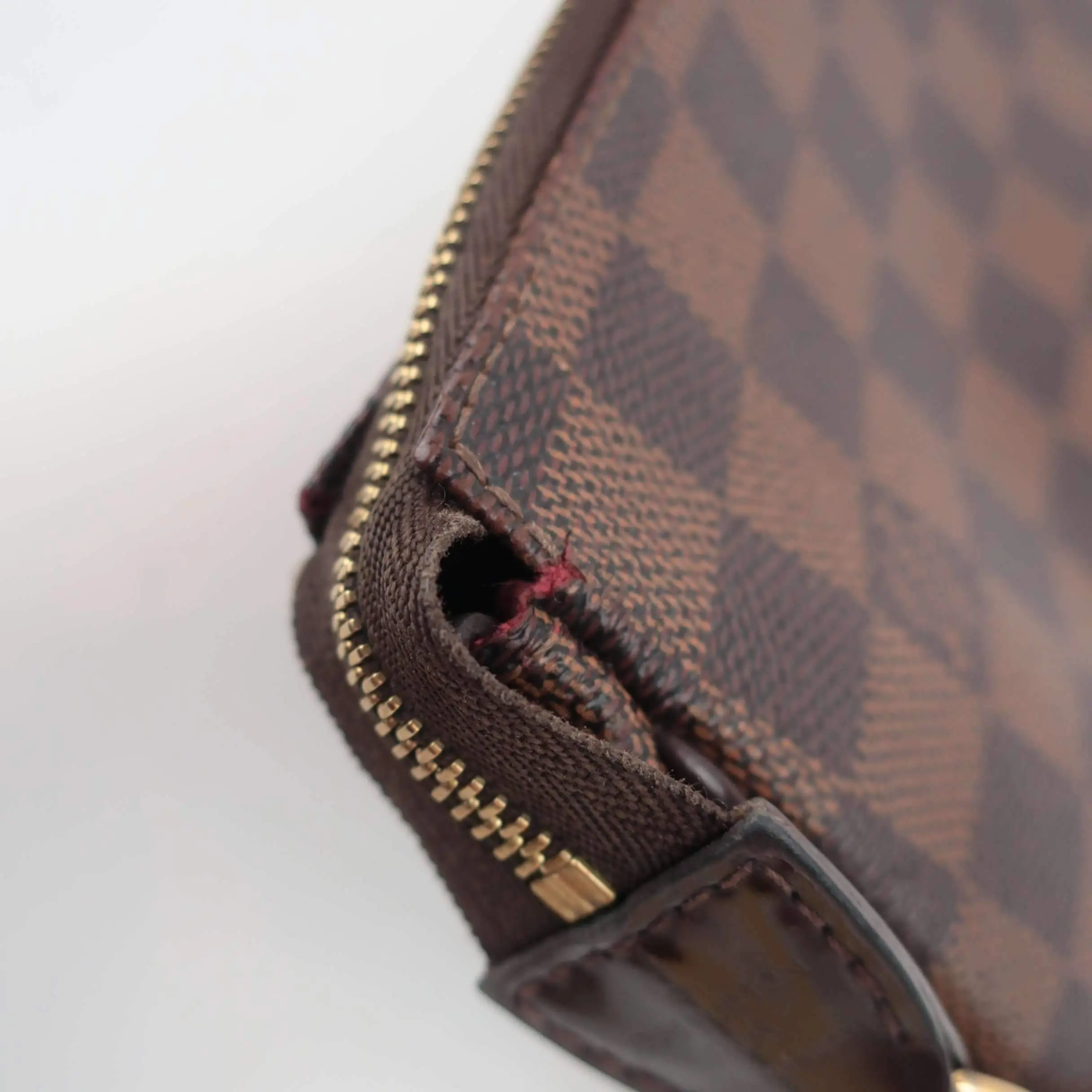 Louis Vuitton Damier Ebene Canvas Eva Clutch Bag - Image 23