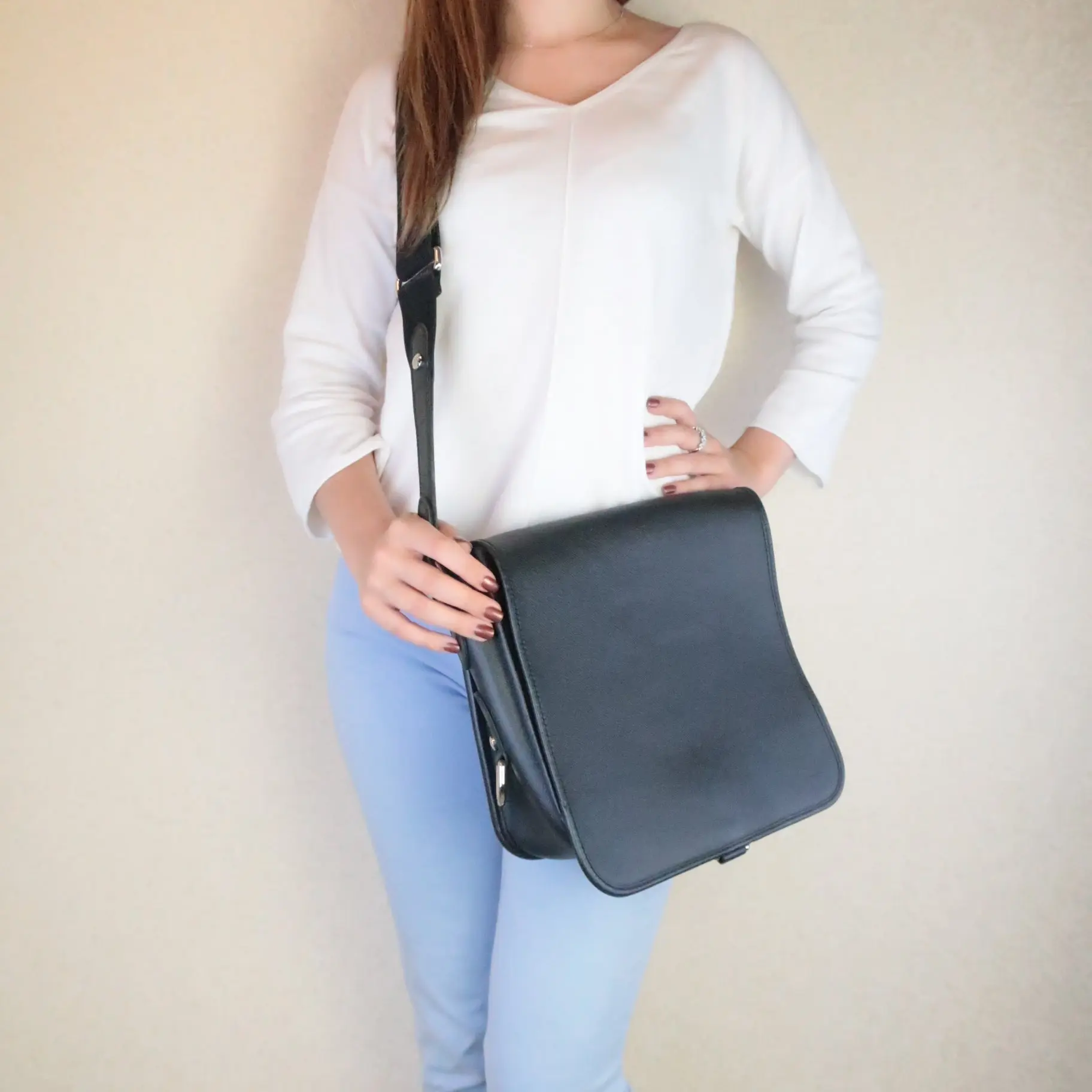 Louis Vuitton Dark Grey Taiga Andrei Messenger Bag