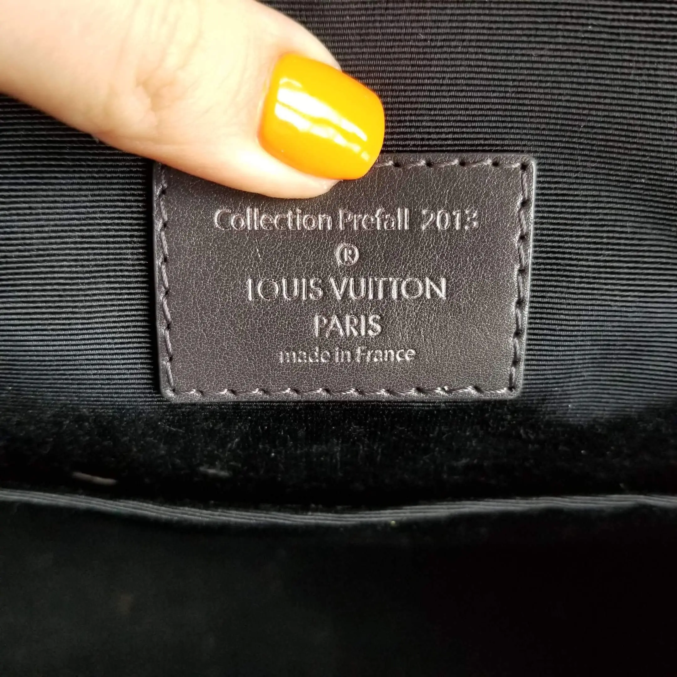 Louis Vuitton Limited Edition Gris Suede Monogram Tuffetage Deauville Cube Bag - Image 27