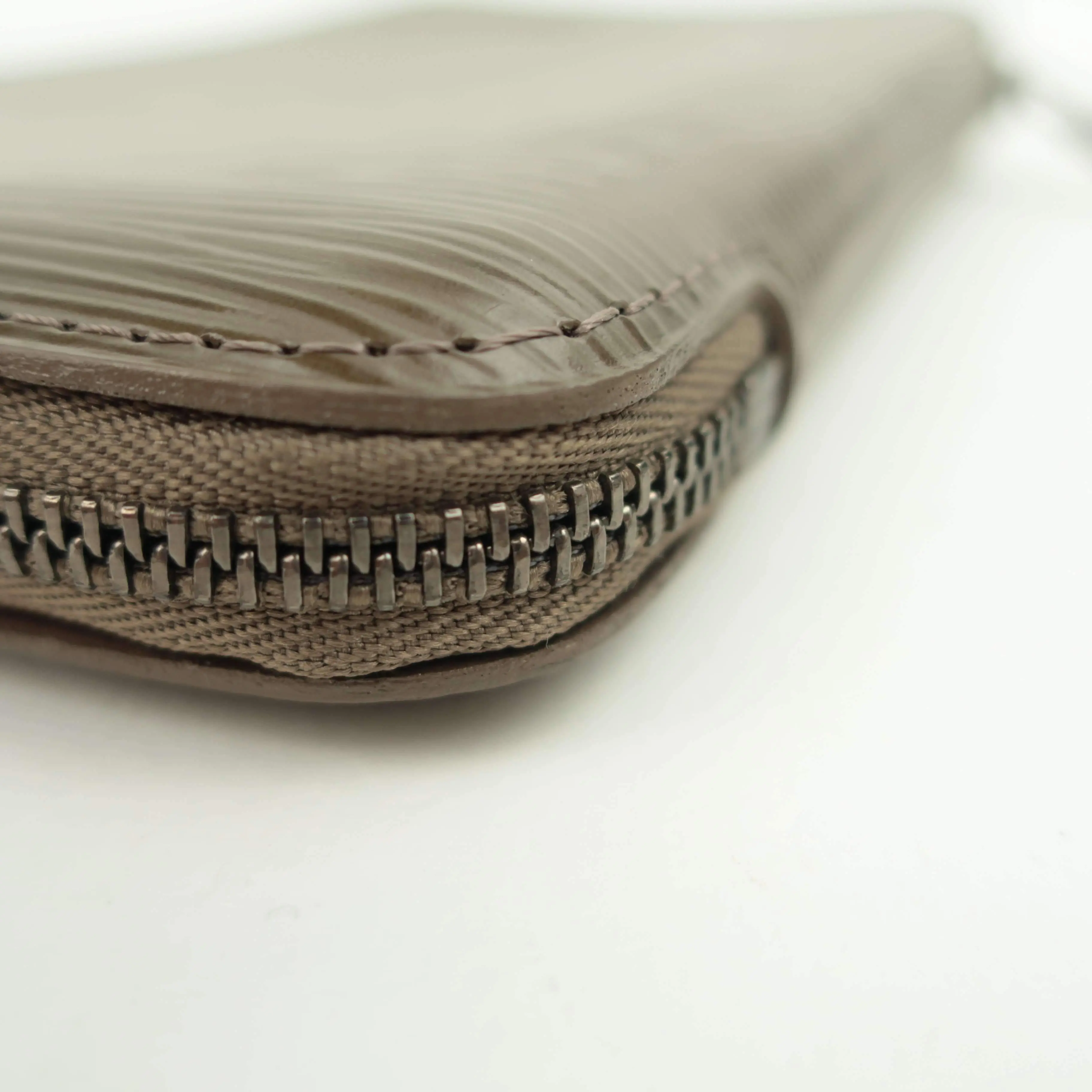Louis Vuitton Etoupe Epi Geode Organizer Zippy Wallet - Image 19
