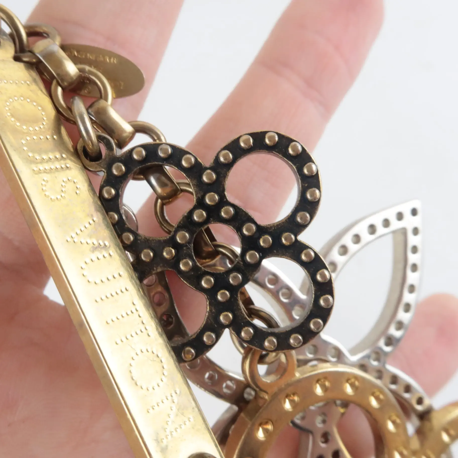 Louis Vuitton Metal Tapage Bag Charm/Key Holder - Image 9