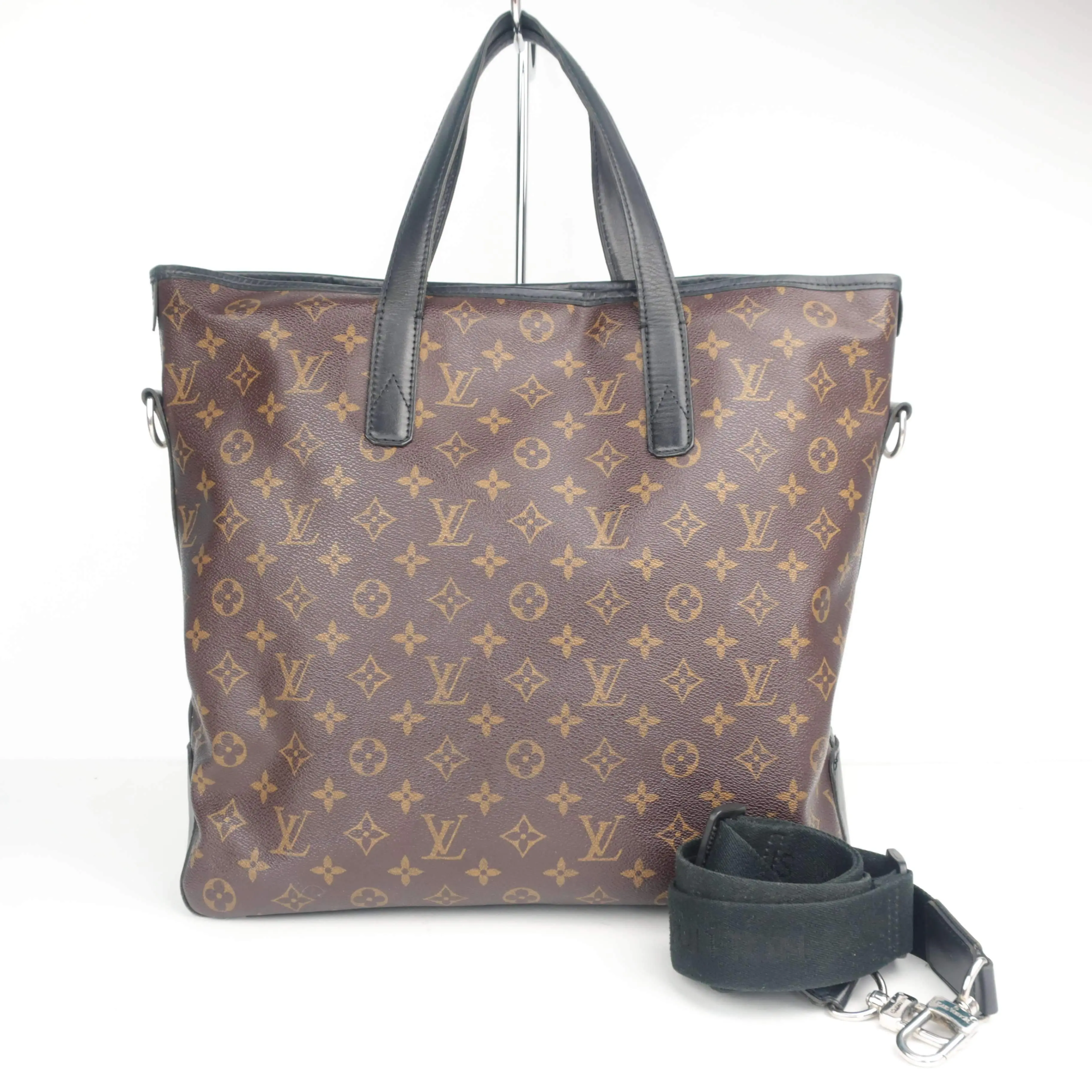Louis Vuitton Kitan Monogram Macassar Canvas Crossbody Bag - Image 3