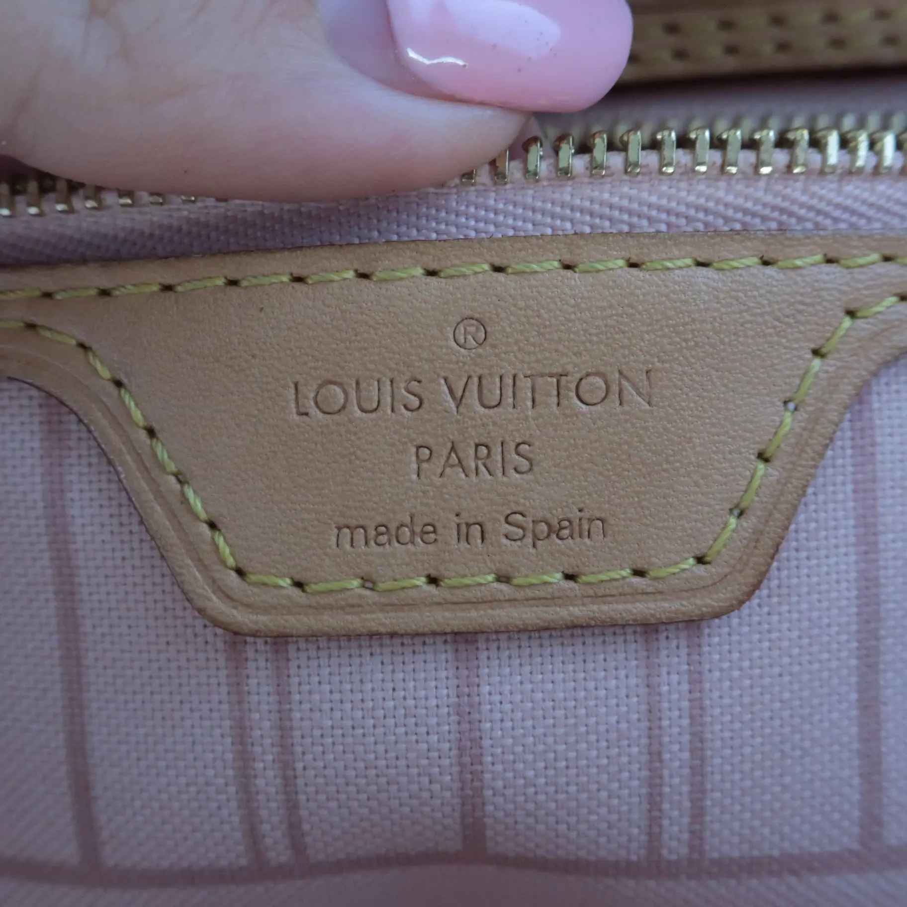 Louis Vuitton Limited Edition Damier Azur Tahitienne Neverfull MM Shoulder bag with pouch - Image 25