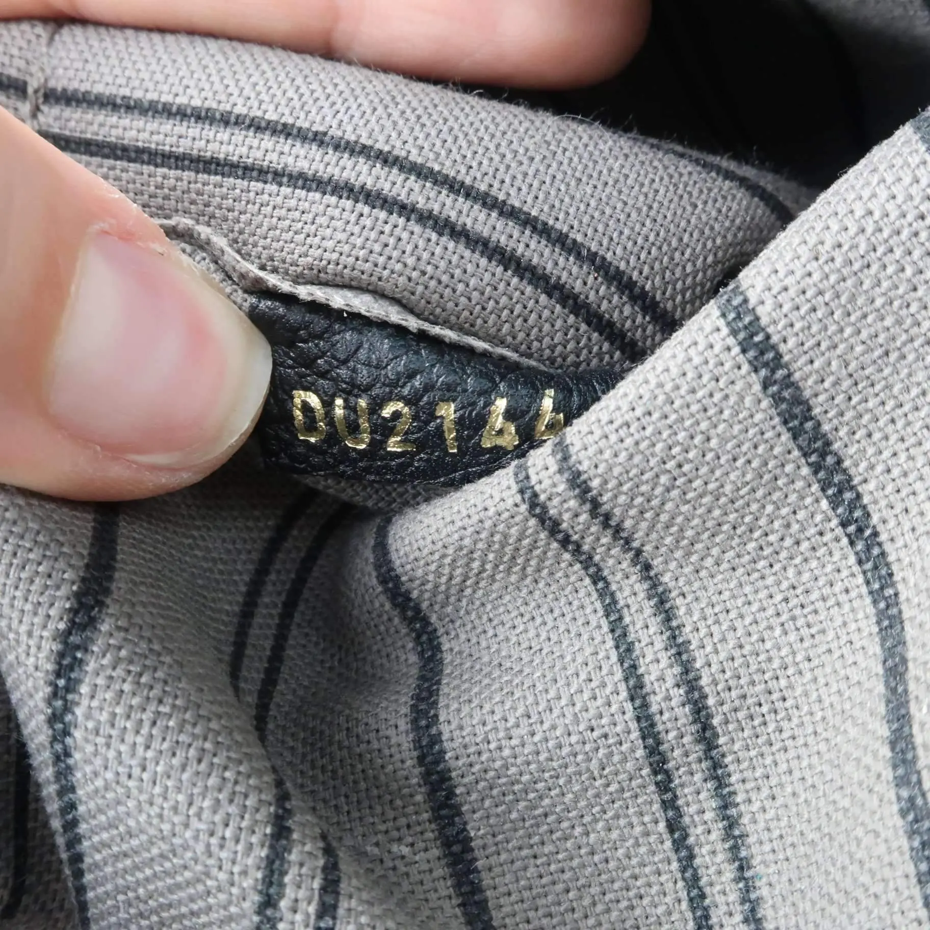 Louis Vuitton Marais MM Empreinte Noir Black Bag - Image 28