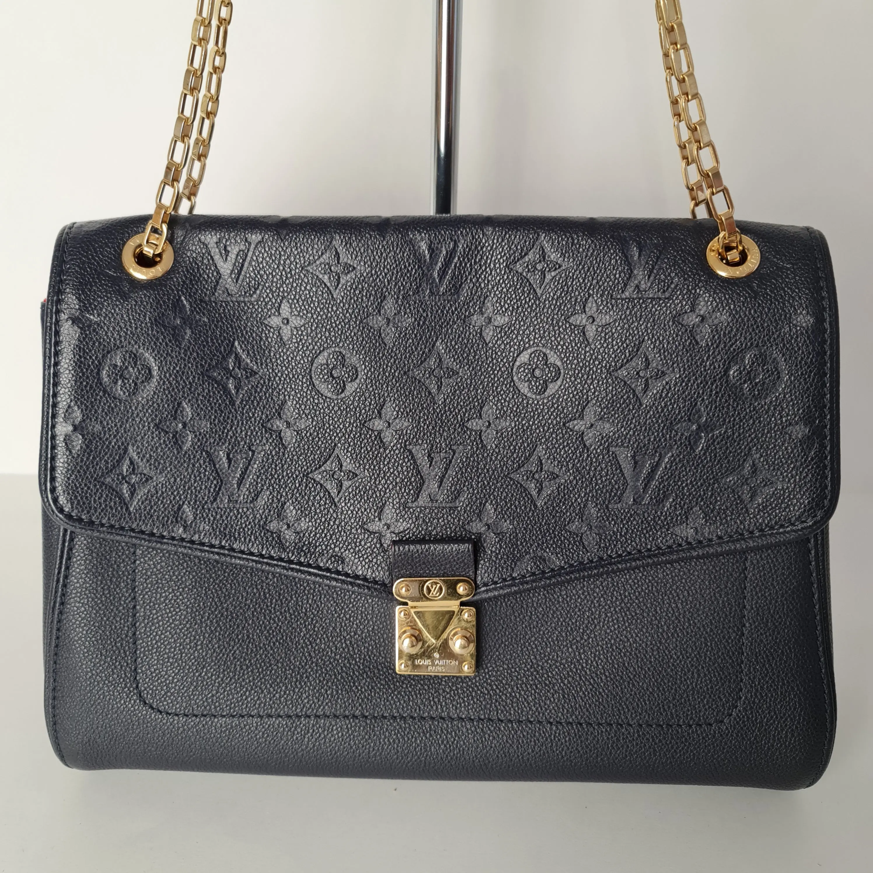 Louis Vuitton Marine Rouge Monogram Empreinte Leather Saint Germain MM Crossbody Bag (753) - Image 4
