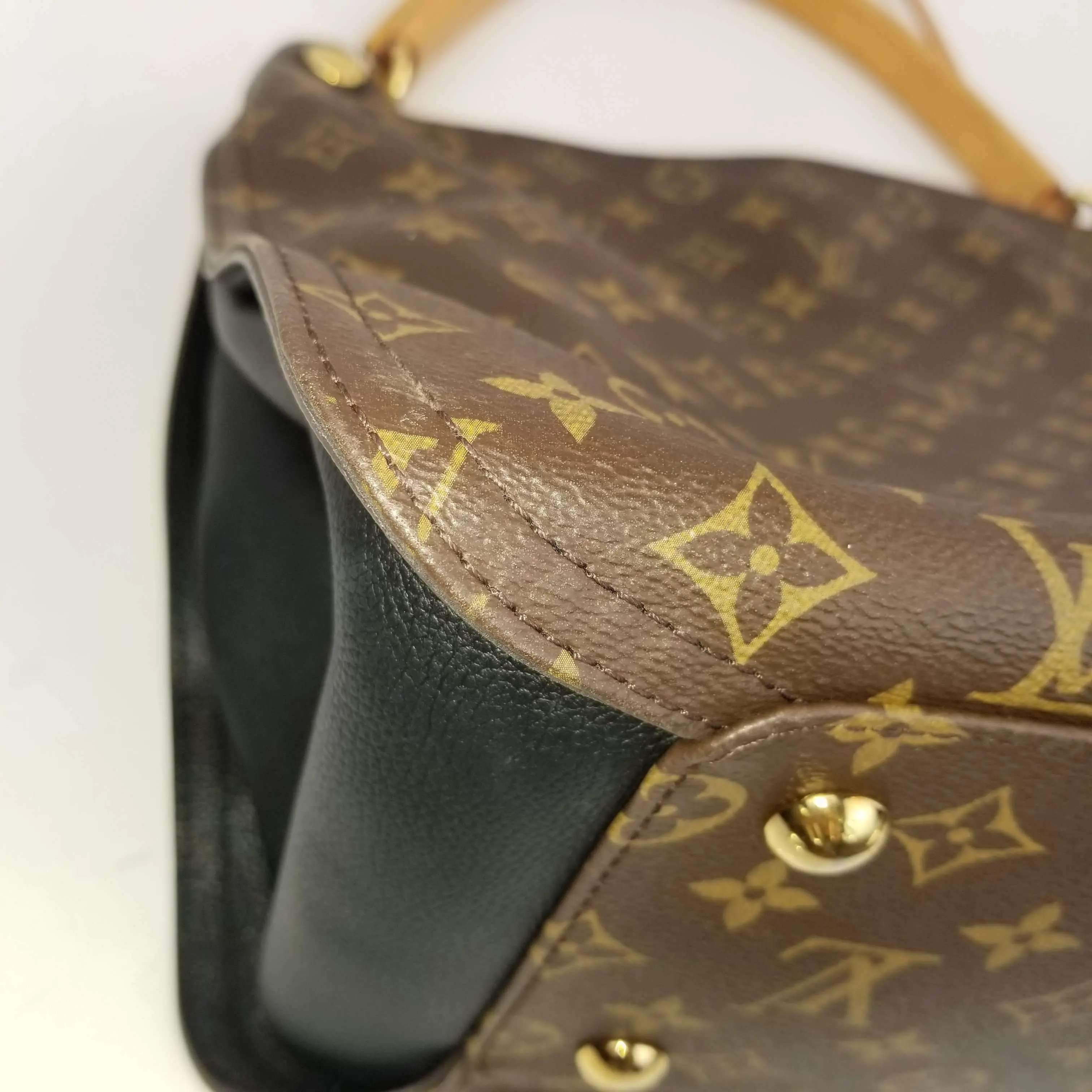 Louis Vuitton Monogram Canvas Noir Black Gaia Bag - Image 14