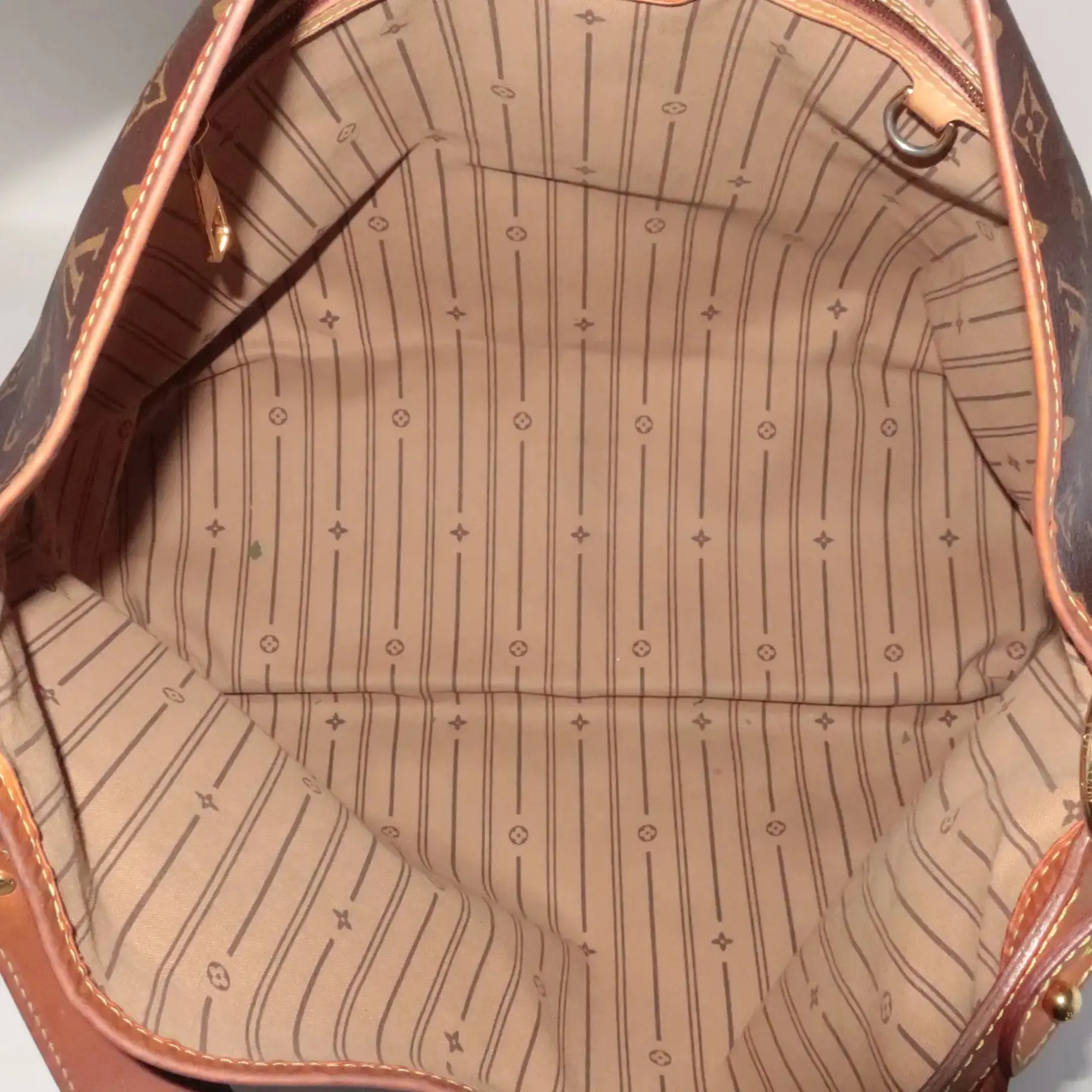 Louis Vuitton Monogram Canvas Delightful GM hobo Bag - Image 6