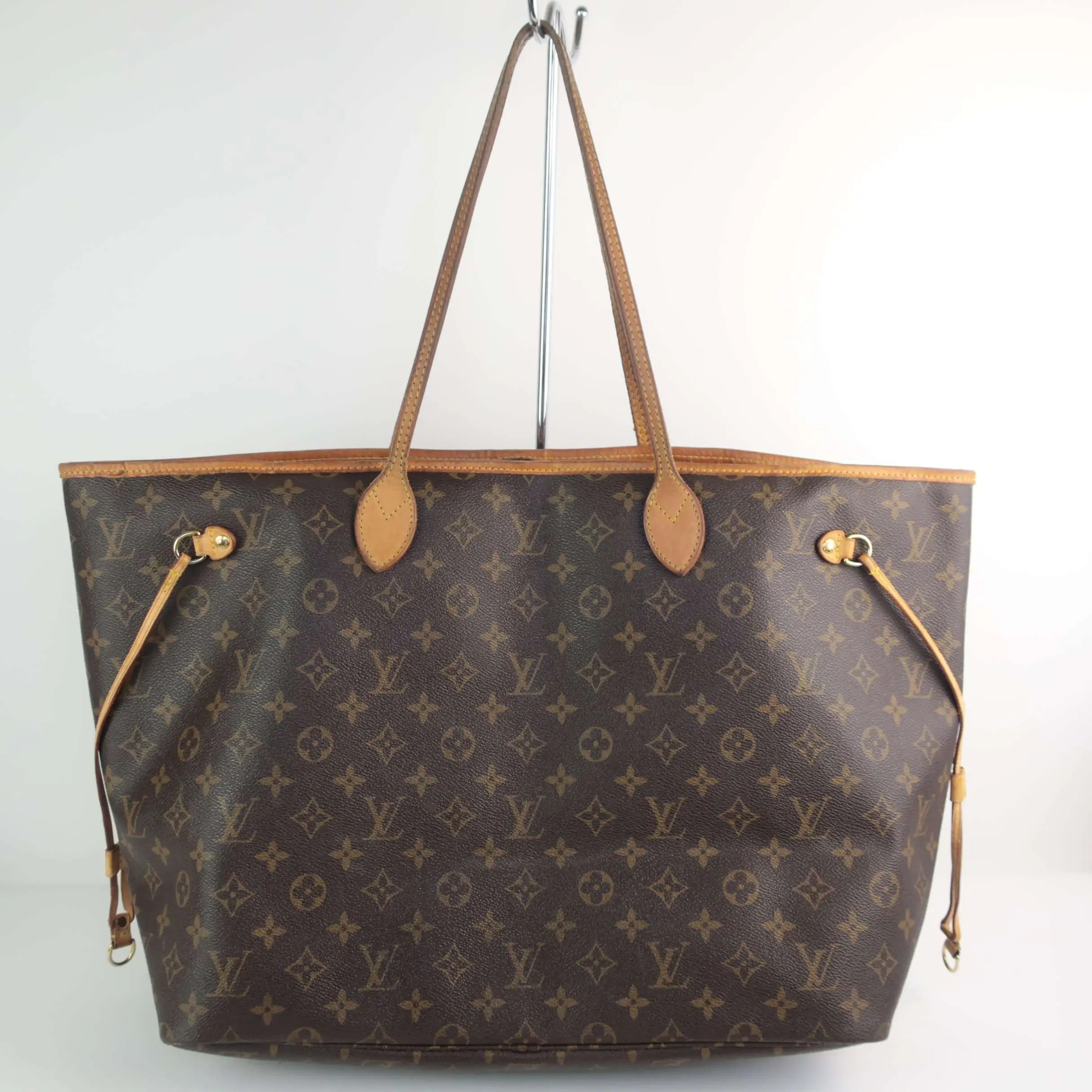 Louis Vuitton Monogram Canvas Neverfull GM - Image 2