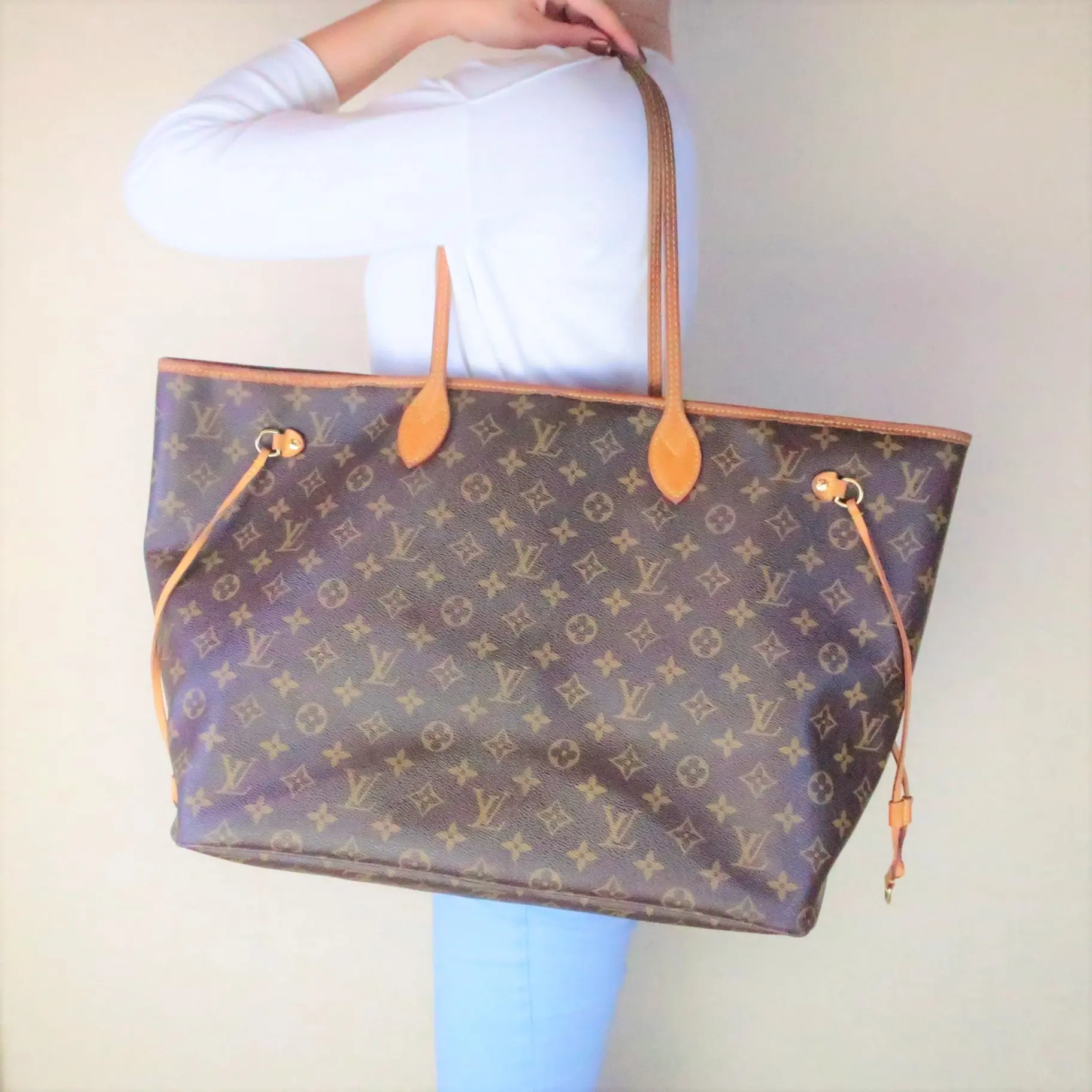 Louis Vuitton Monogram Canvas Neverfull GM Shoulder Bag