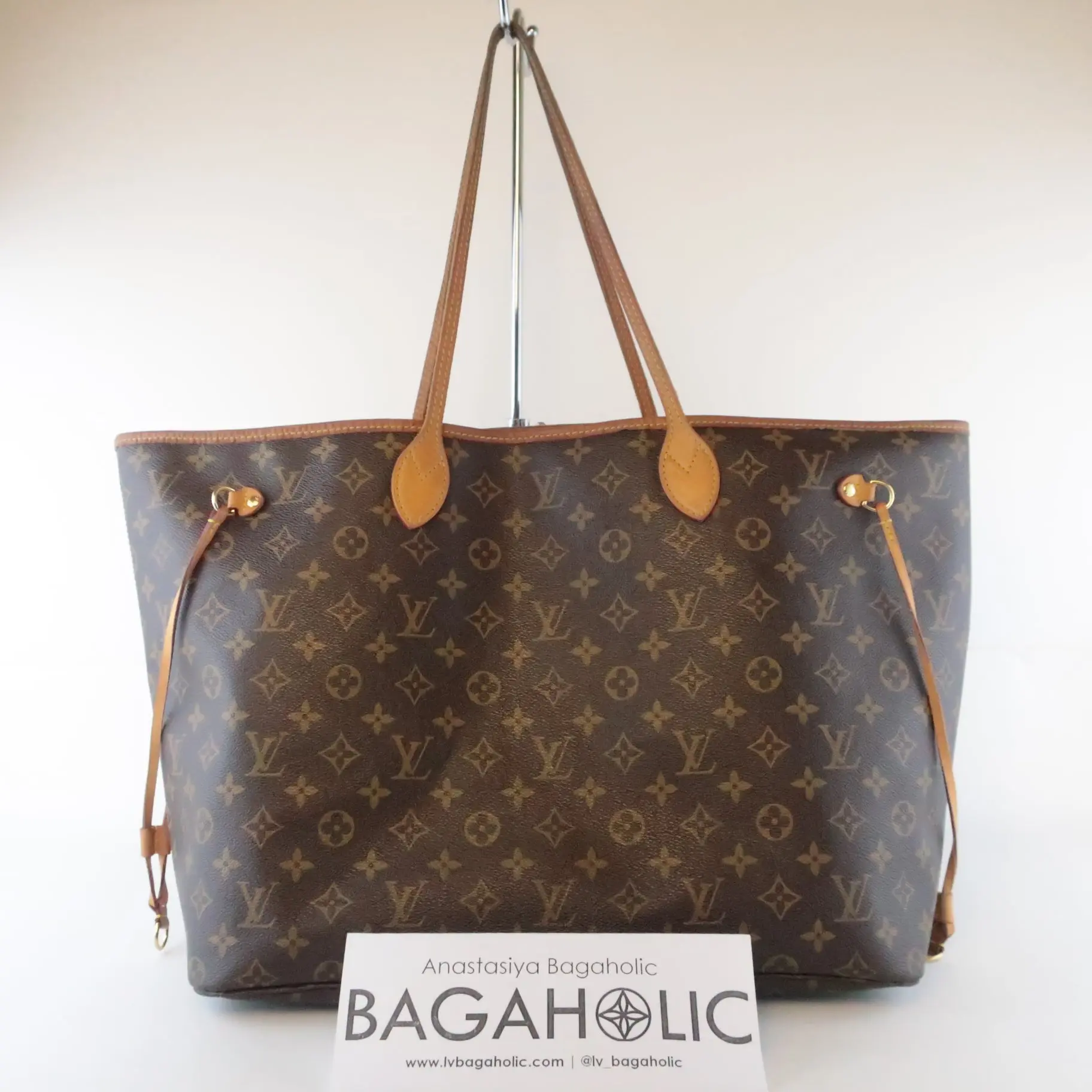 Louis Vuitton Monogram Canvas Neverfull GM Shoulder Bag - Image 3