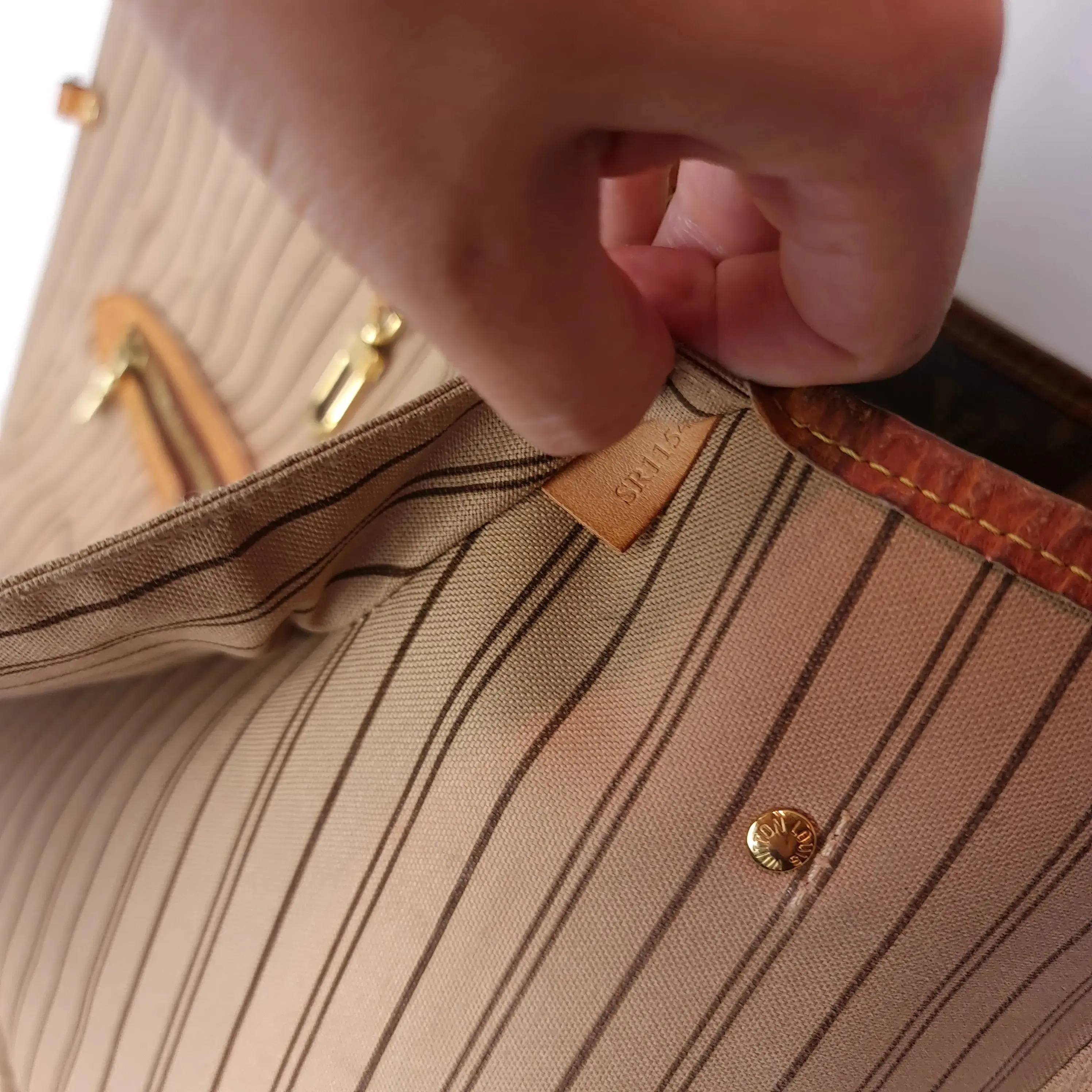 Louis Vuitton Monogram Canvas Neverfull MM Bag (760) - Image 7