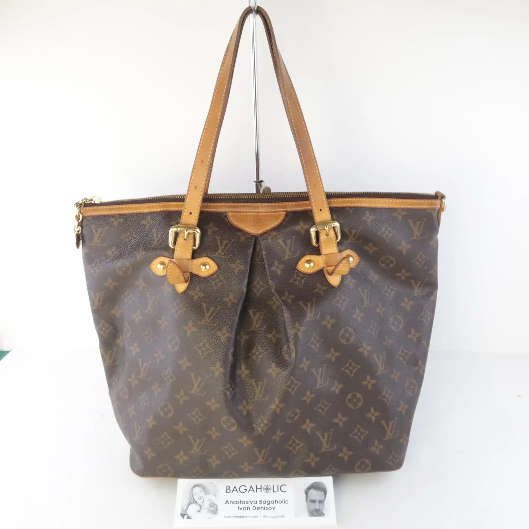 Louis Vuitton Monogram Palermo GM Shoulder Bag - Image 4
