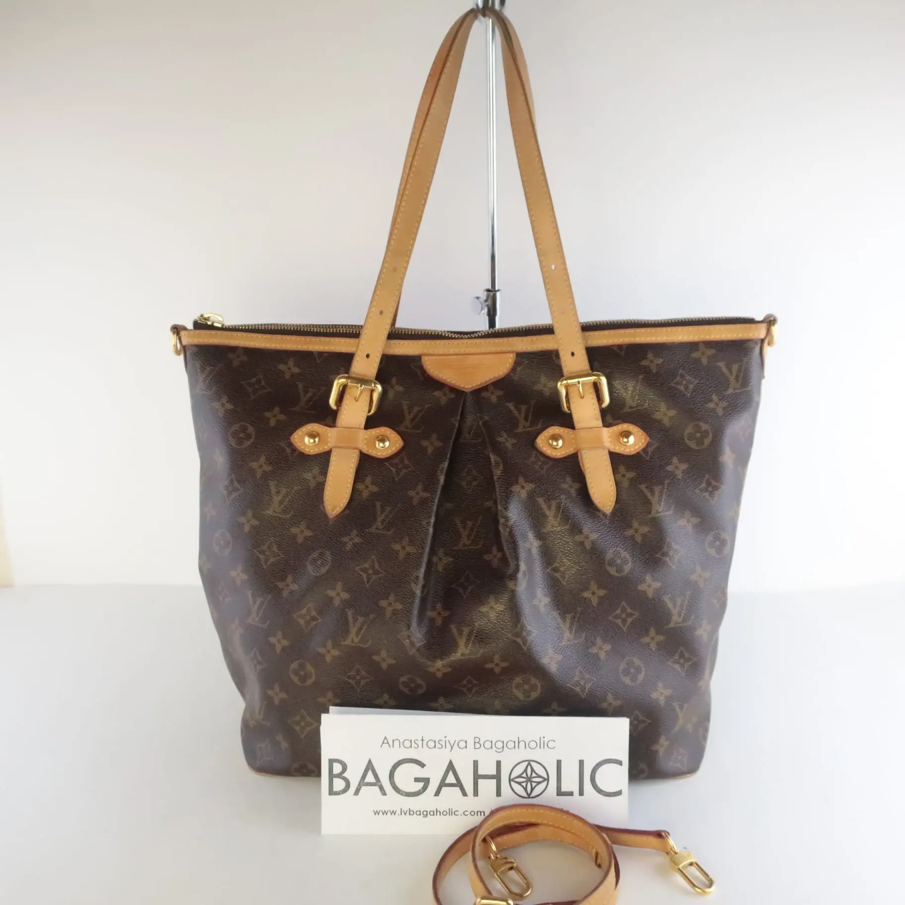 Louis Vuitton Monogram Palermo GM Bag - Image 3