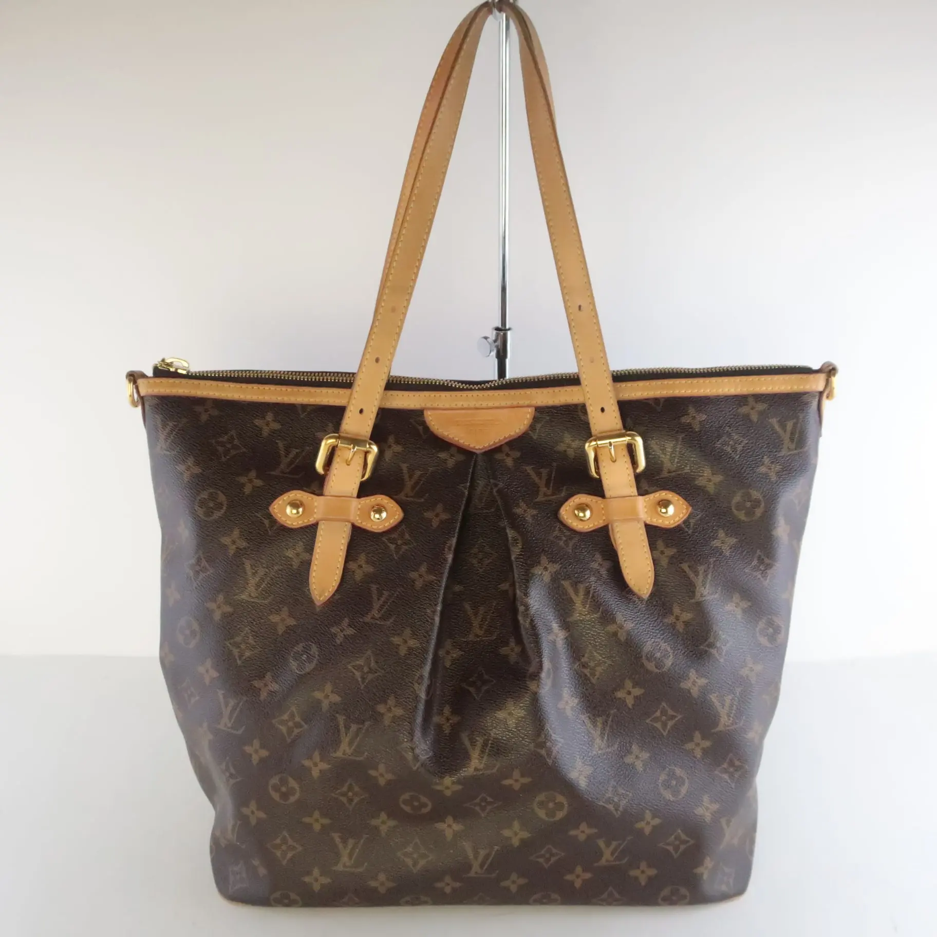 Louis Vuitton Monogram Palermo GM Bag - Image 6