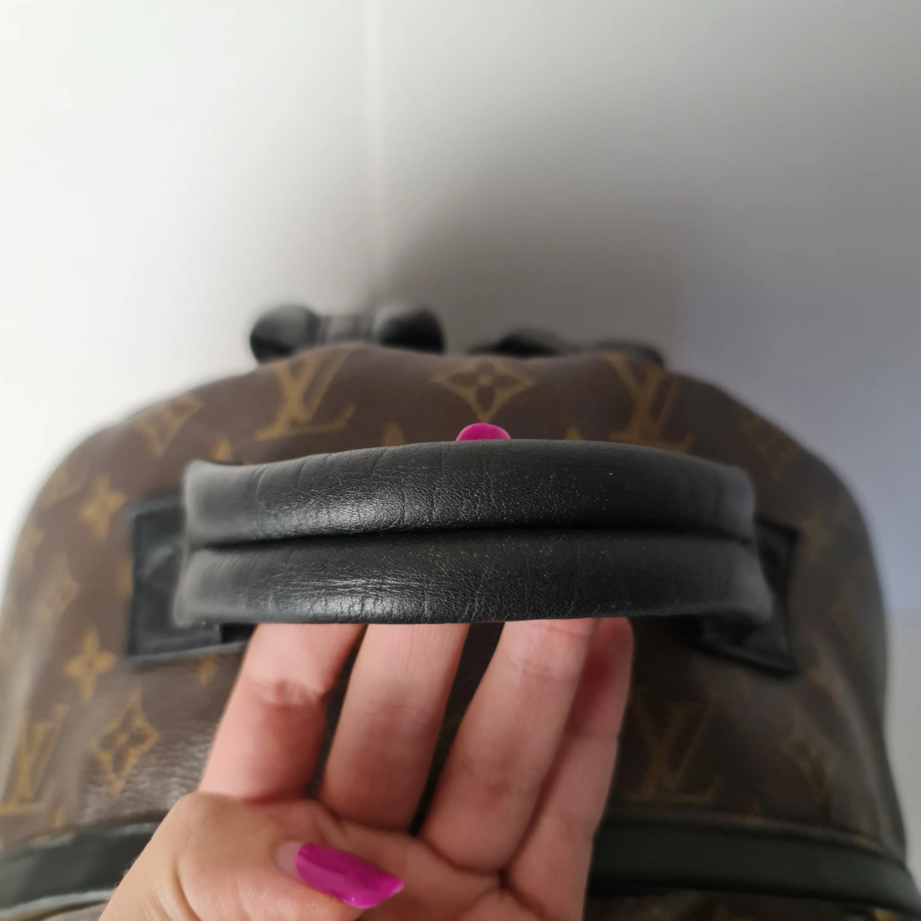 Louis Vuitton Monogram Canvas Palm Springs MM Backpack (766) - Image 9