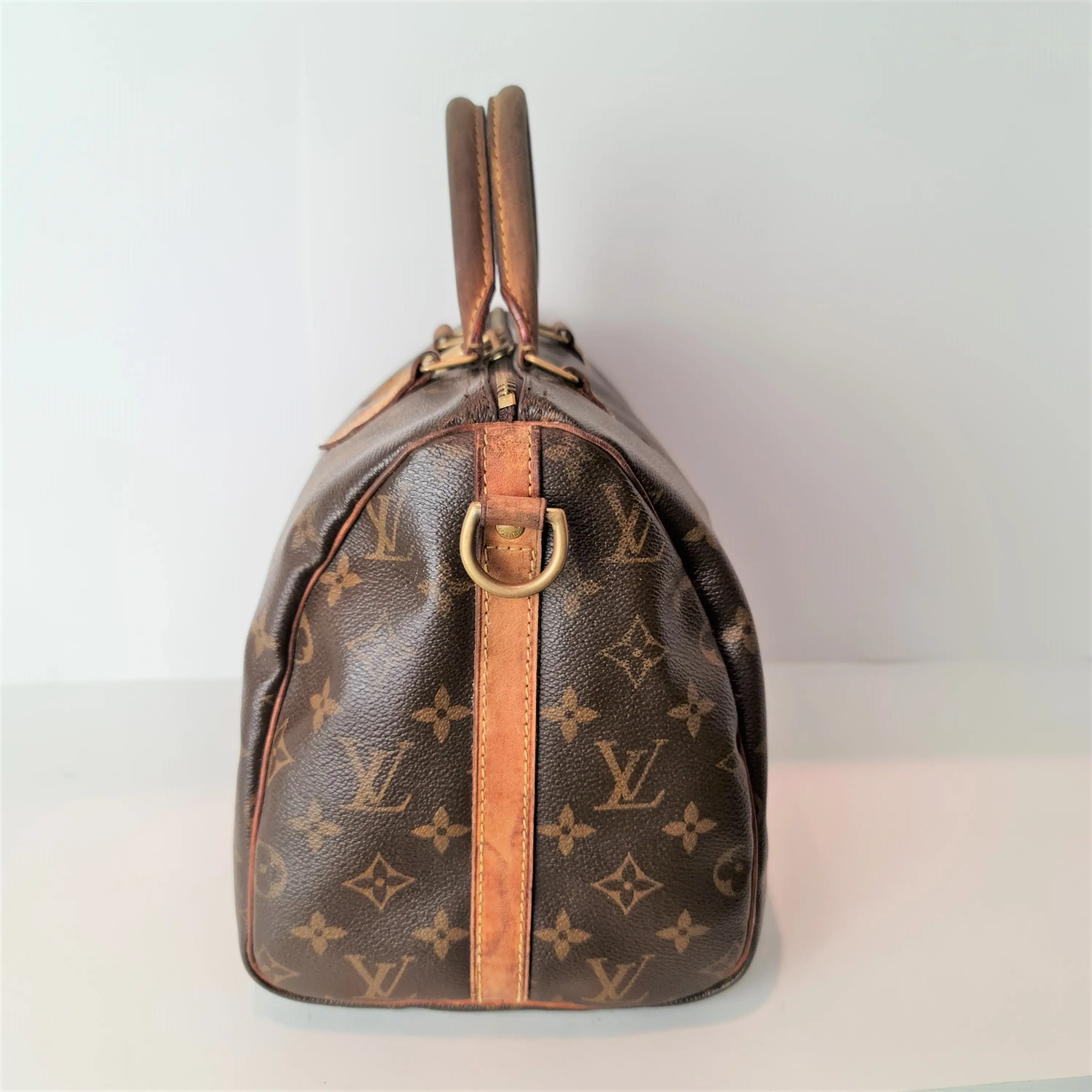 Louis Vuitton Monogram Canvas Speedy 30 Bandouliere Bag (with faded initials) (784) - Image 5