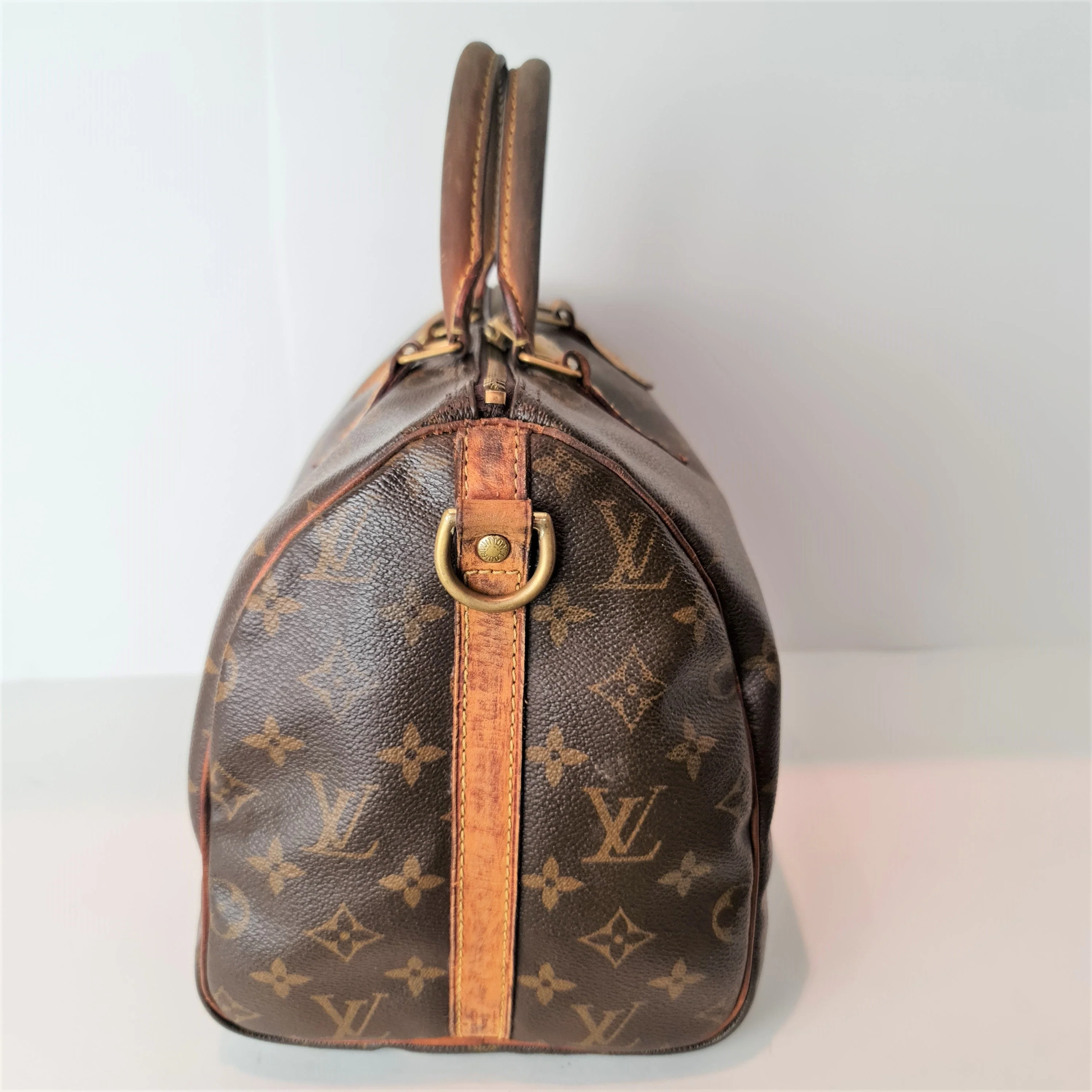 Louis Vuitton Monogram Canvas Speedy 30 Bandouliere Bag (with faded initials) (784) - Image 6