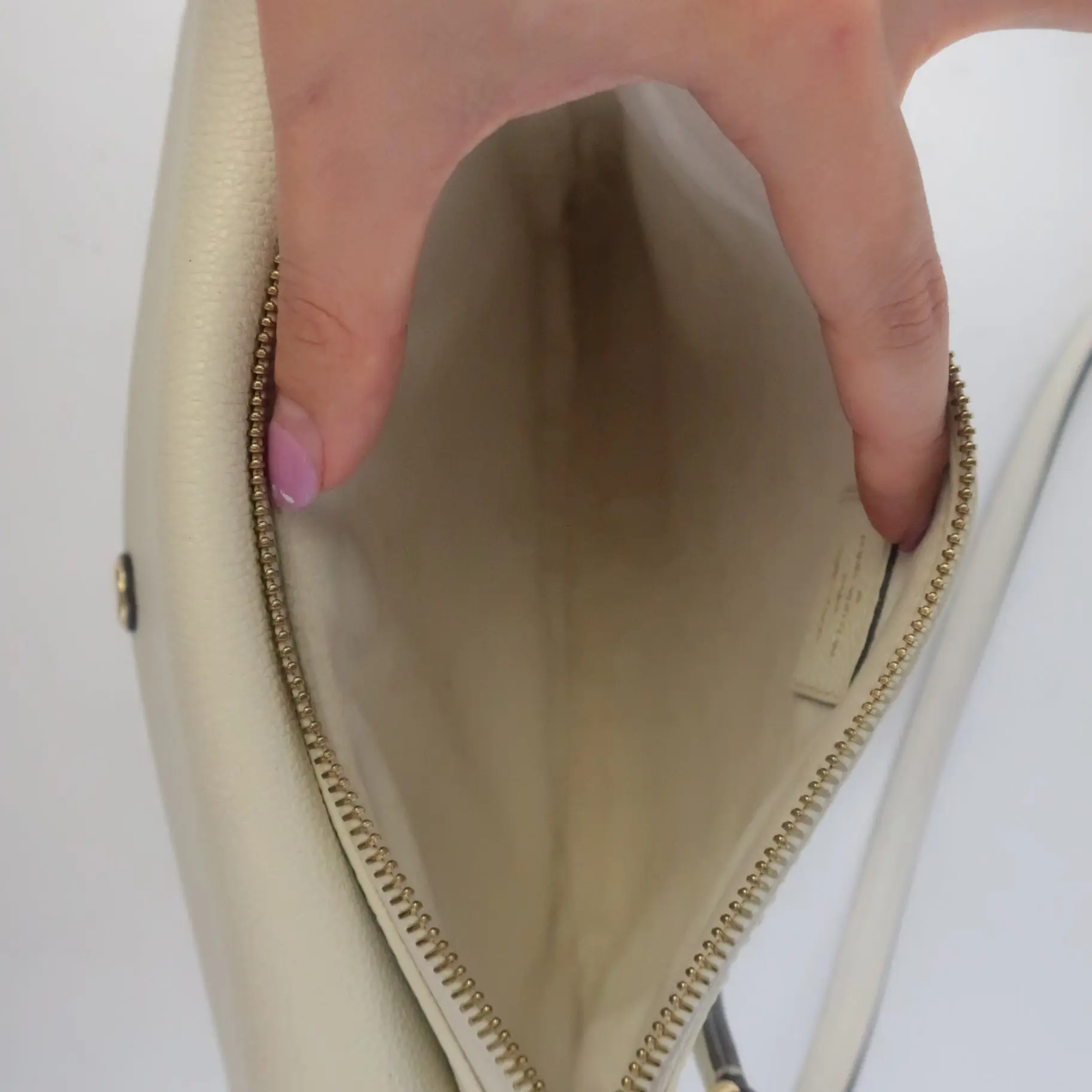 Louis Vuitton Monogram Empreinte Leather Neige Twice/Twinset Crossbody Bag - Image 7