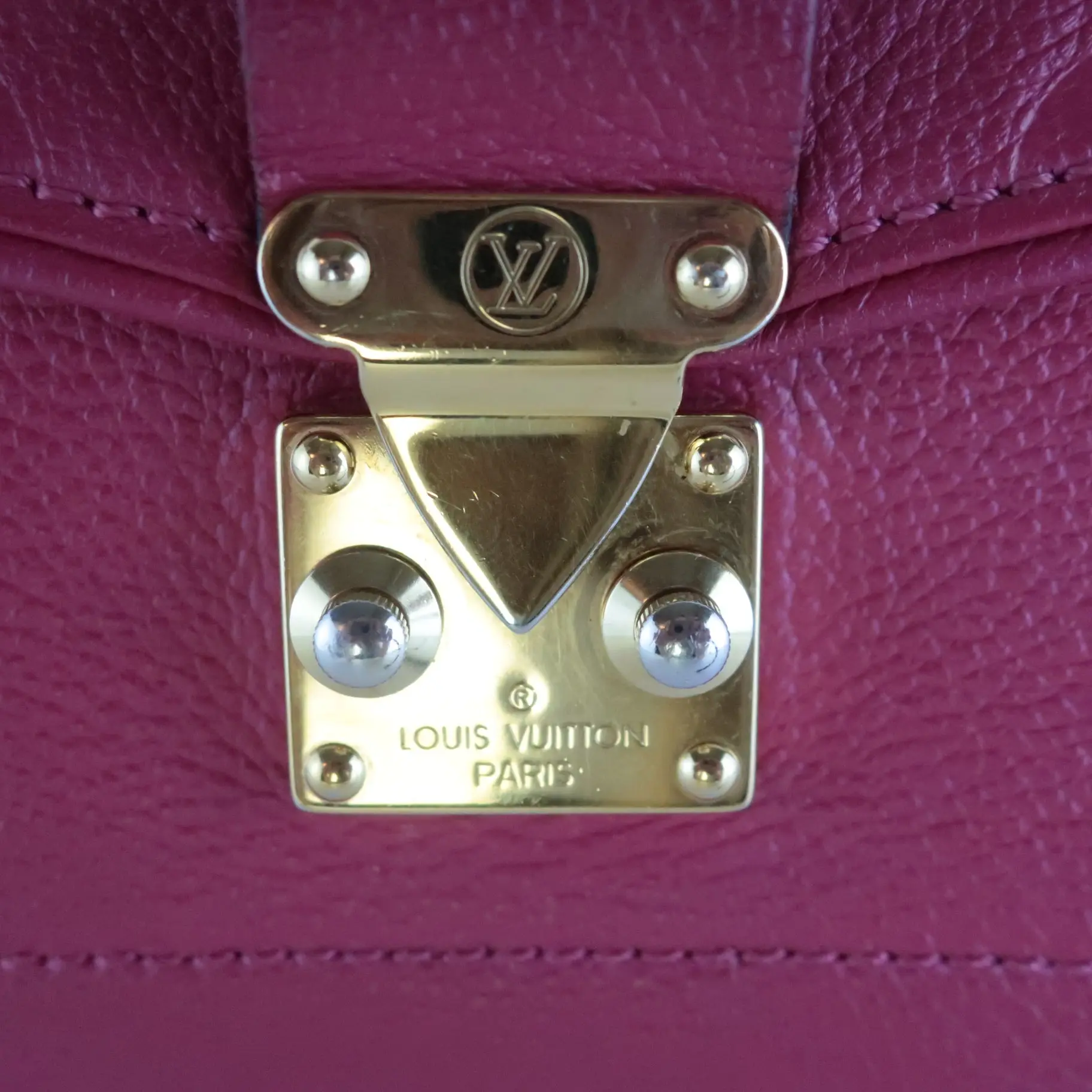 Louis Vuitton Monogram Empreinte Leather Saint Germain MM Crossbody Bag - Image 17