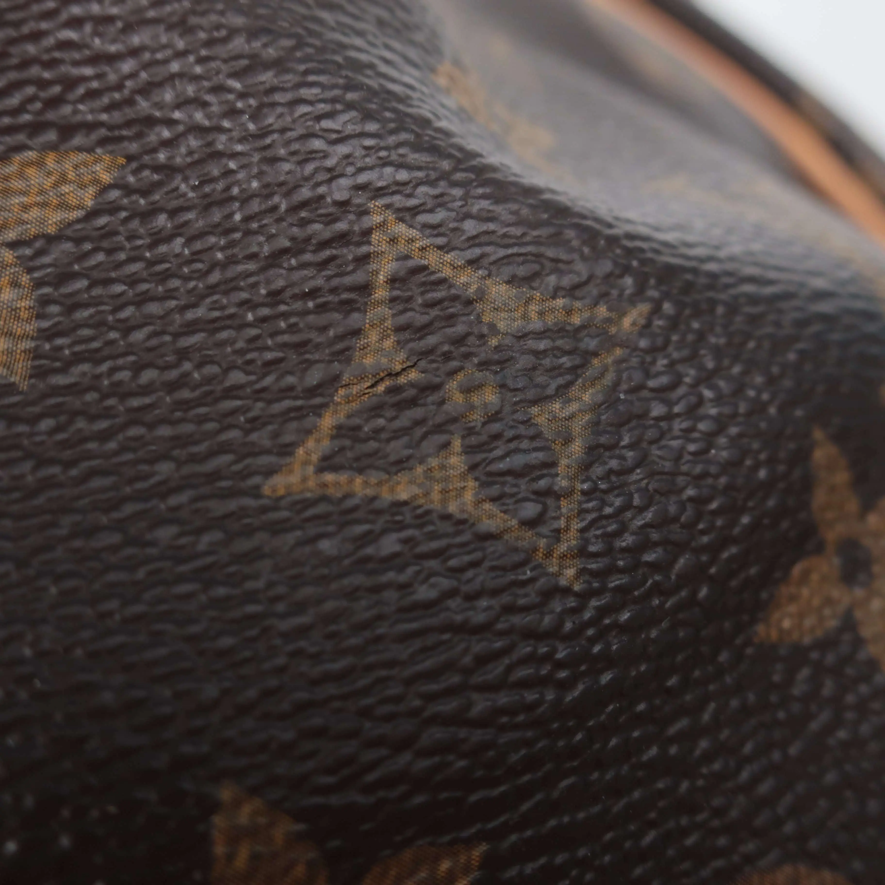 Louis Vuitton Monogram Tivoli GM Bag - Image 44