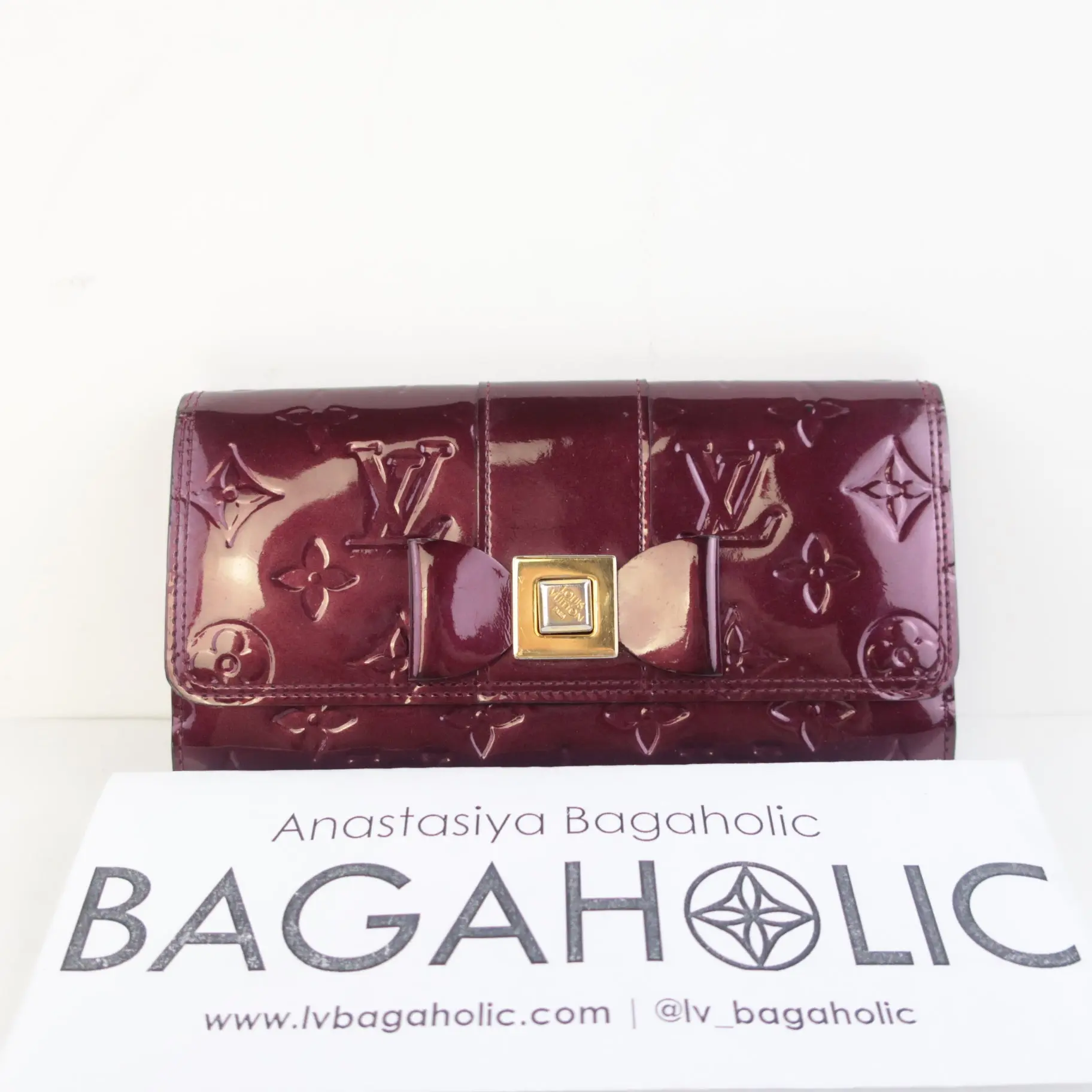 Louis Vuitton Monogram Vernis Sarah Noeud Wallet - Image 3