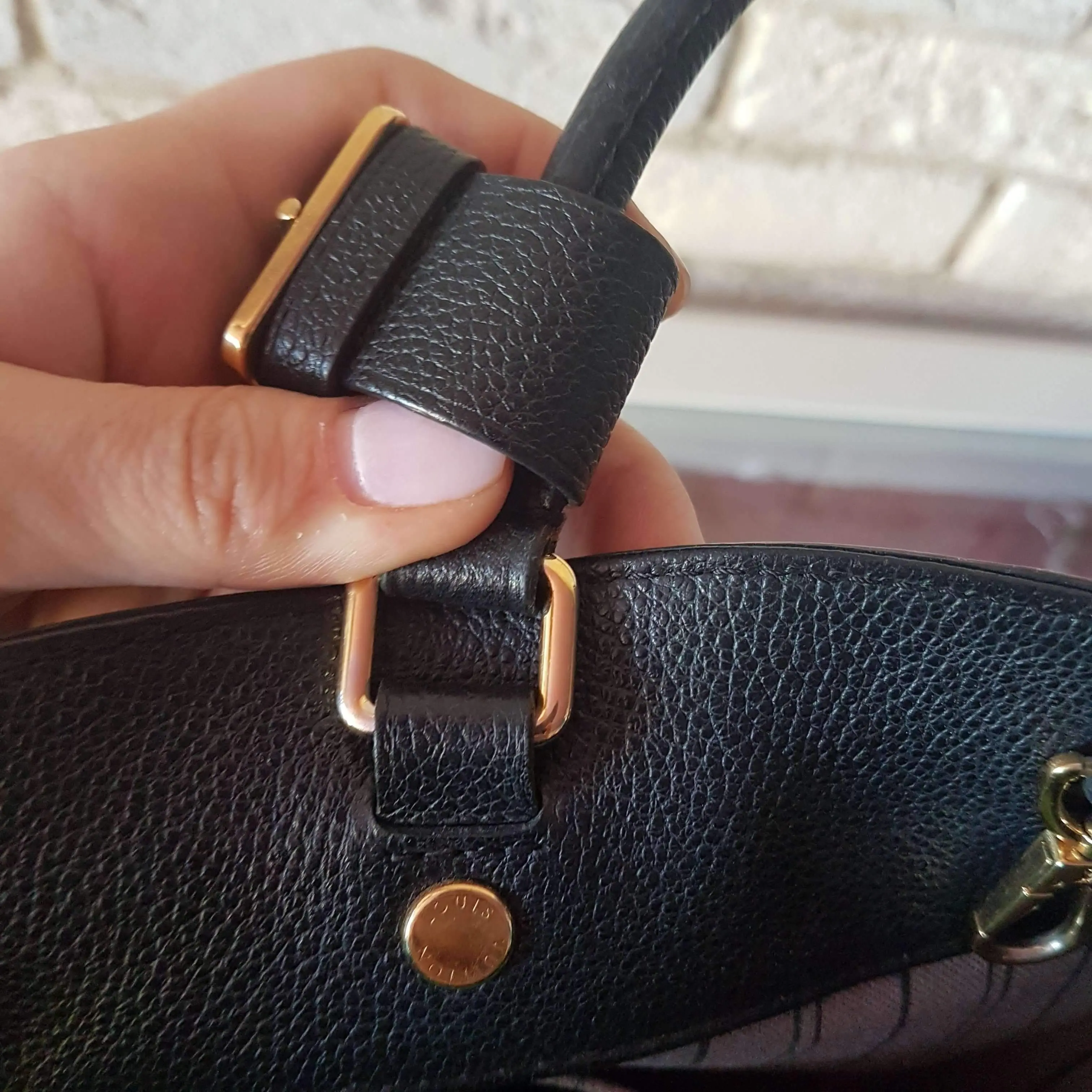 Louis Vuitton Montaigne GM Noir Empreinte Leather Bag - Image 36