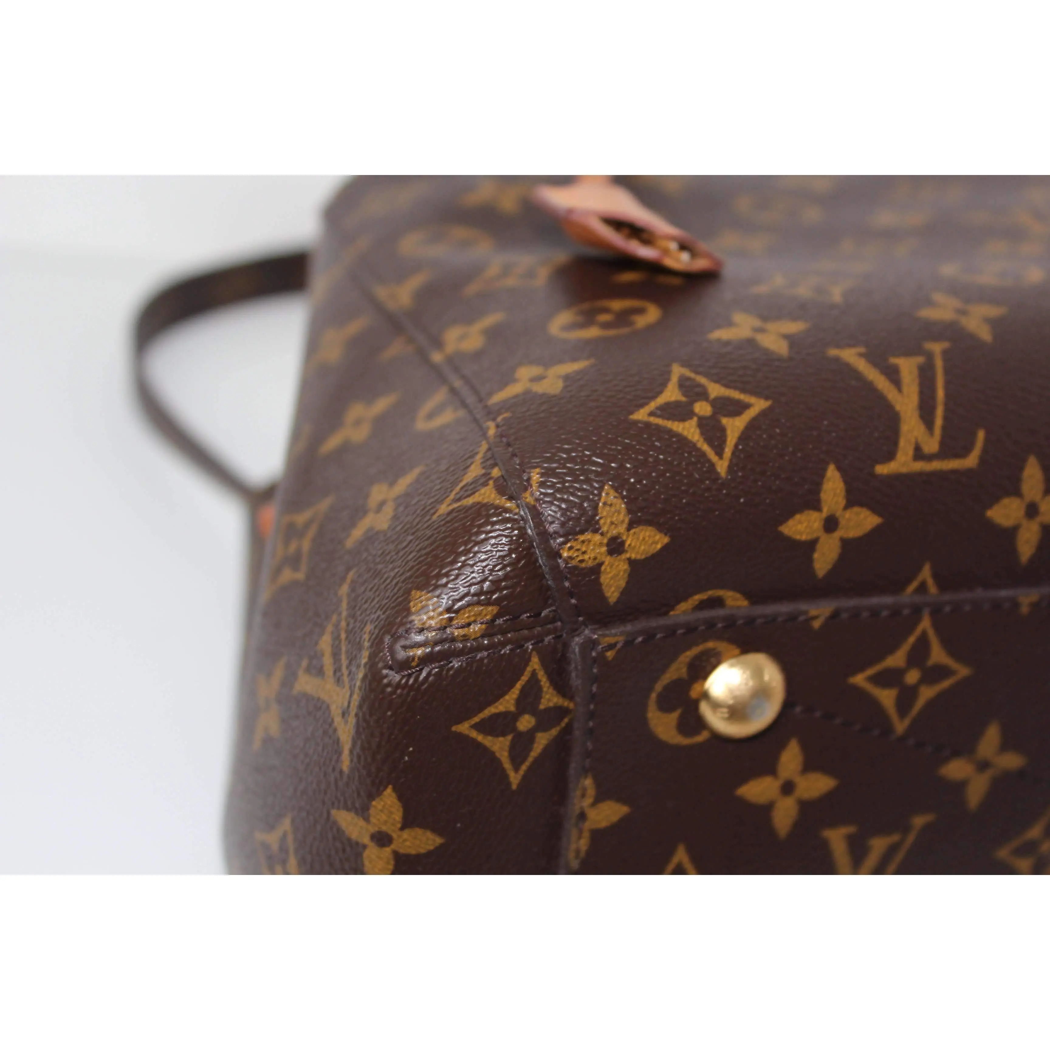 Louis Vuitton Montaigne MM Monogram Bag - Image 15