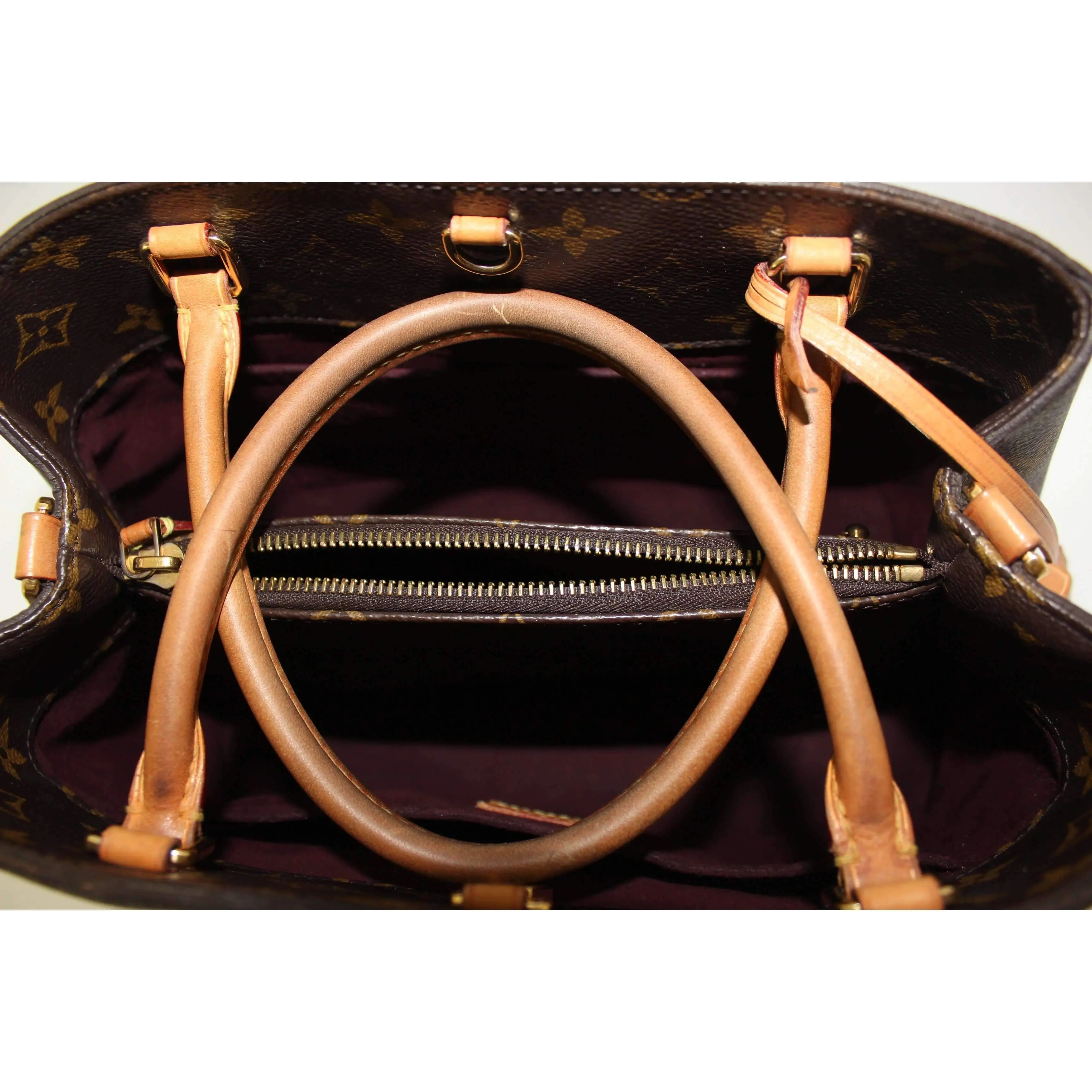 Louis Vuitton Montaigne MM Monogram Bag - Image 7